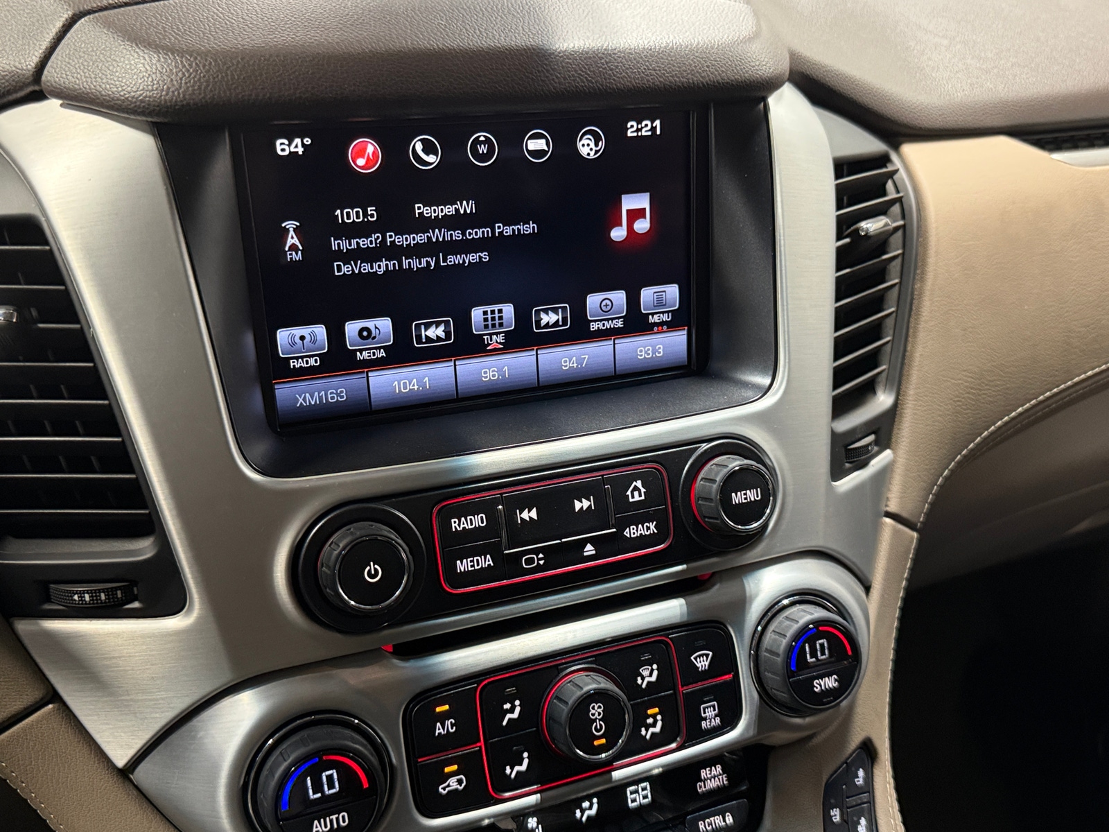 Thumbnail: 2016 GMC Yukon XL - 3