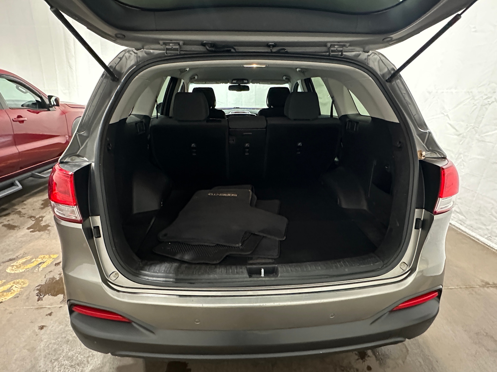 Thumbnail: 2016 Kia Sorento - 7