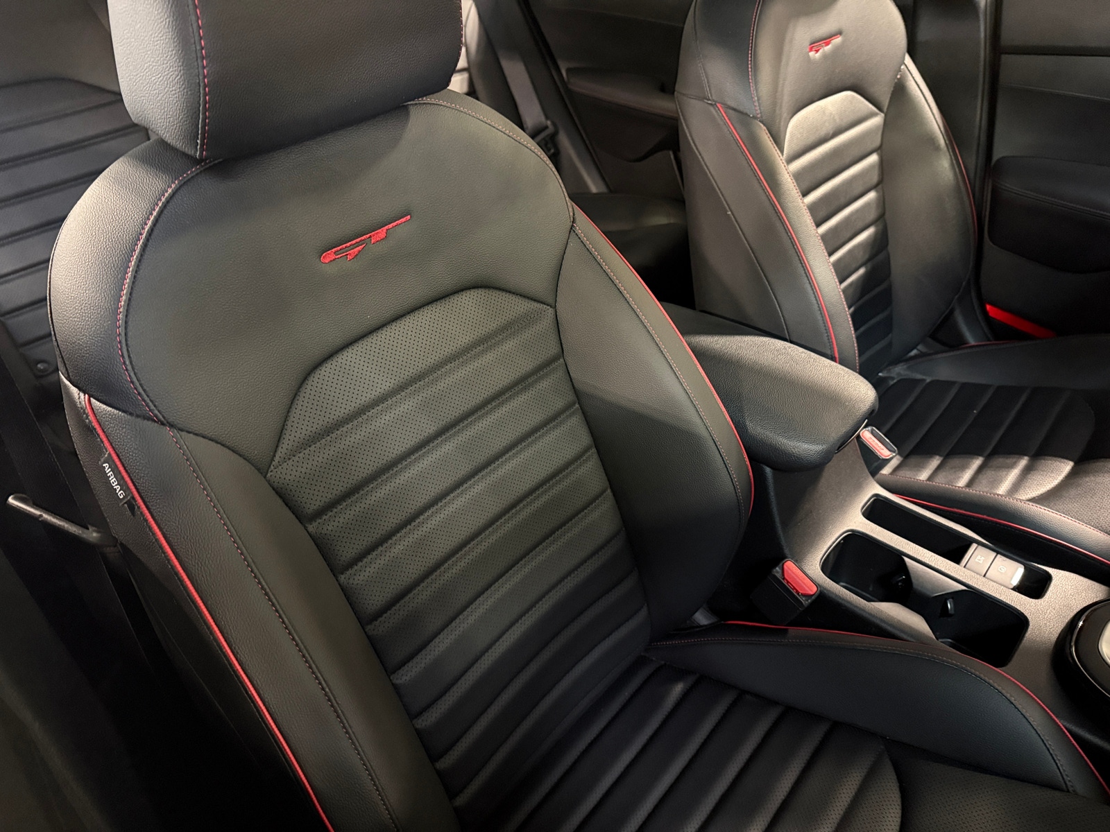 Thumbnail: 2022 Kia Forte - 2