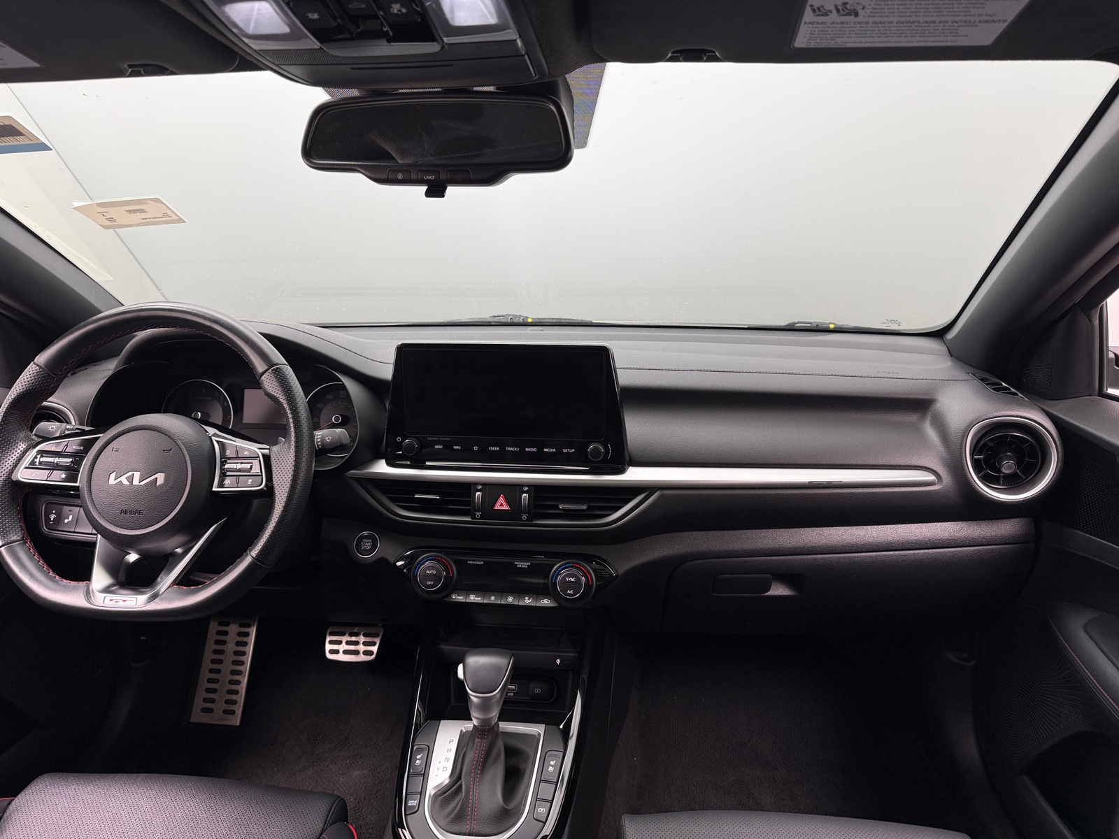 Thumbnail: 2022 Kia Forte - 3