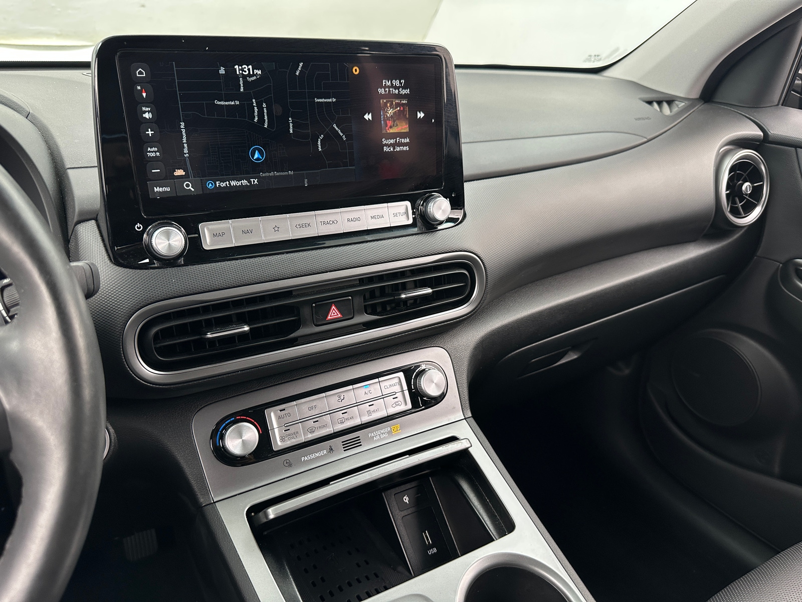 Thumbnail: 2023 Hyundai Kona - 4