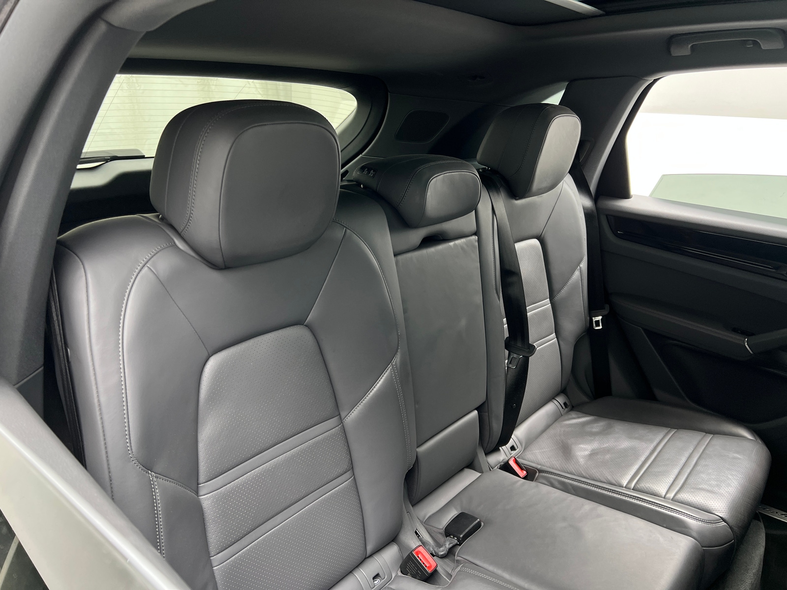 Thumbnail: 2020 Porsche Cayenne - 5