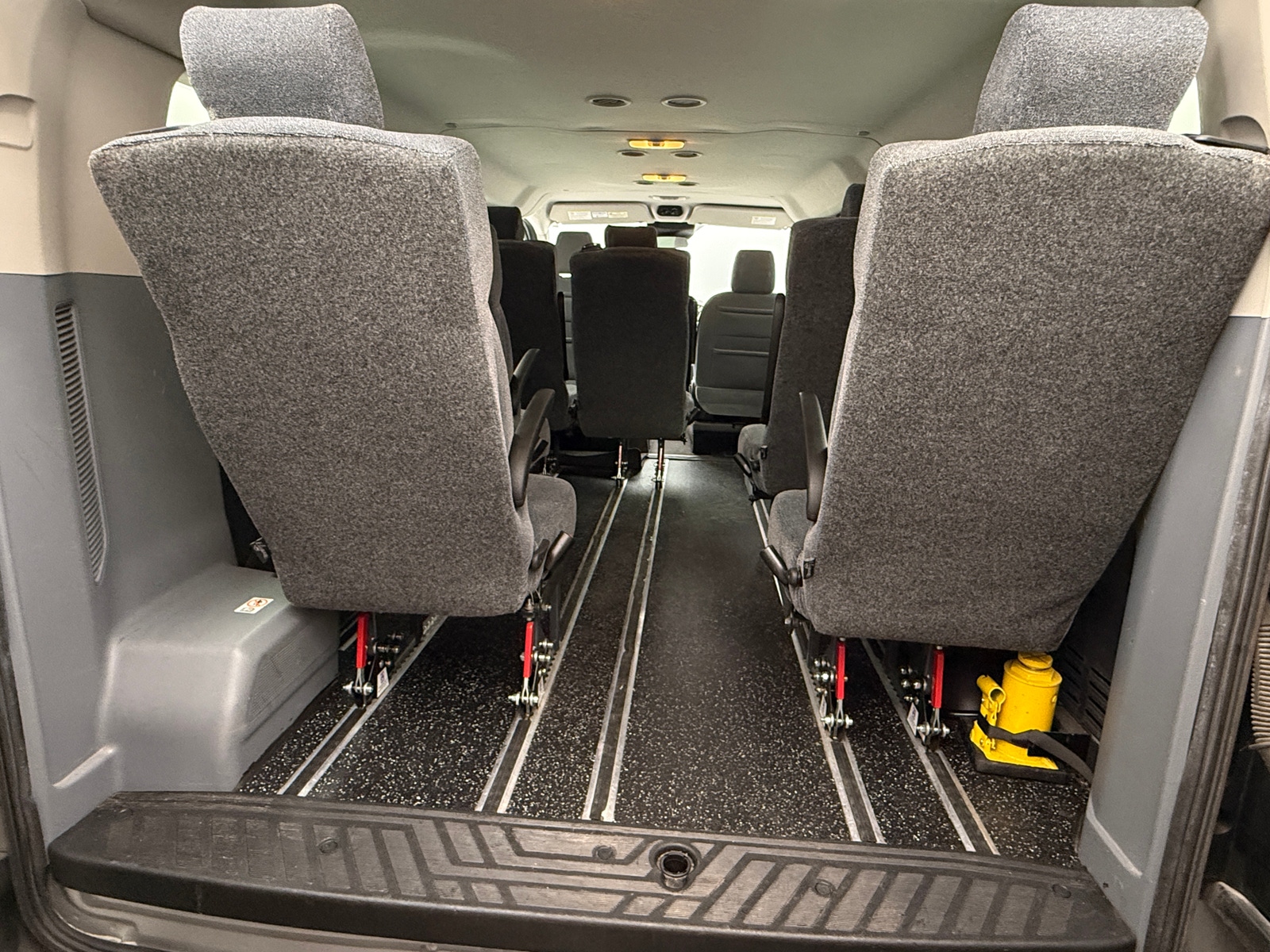 Thumbnail: 2019 Ford Transit Series - 7