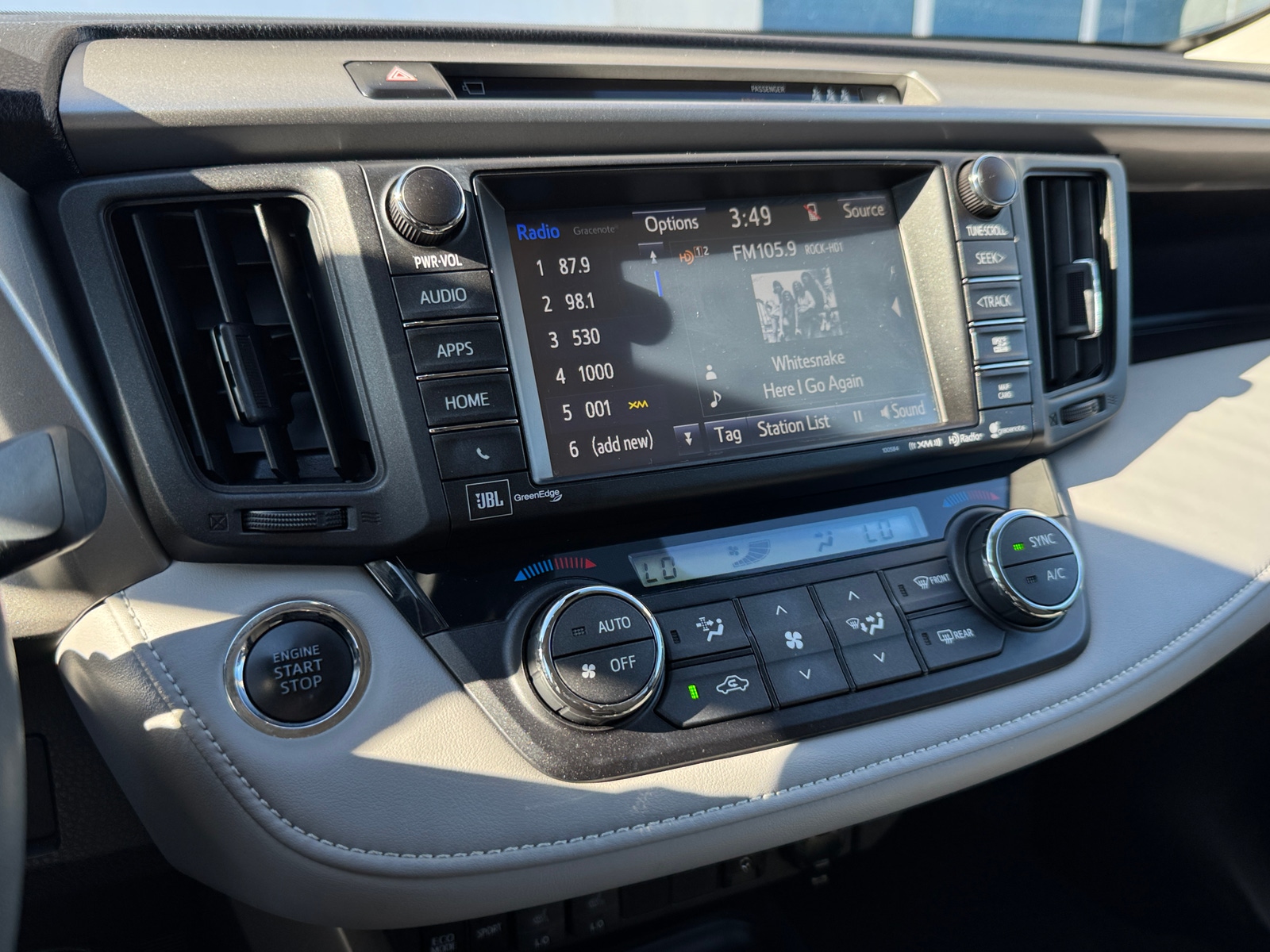 Thumbnail: 2017 Toyota RAV4 - 4