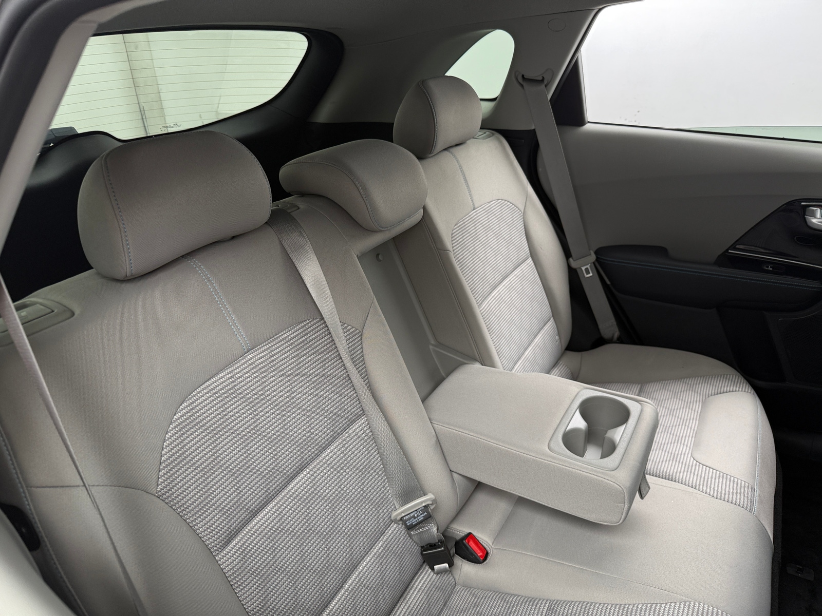 Thumbnail: 2020 Kia Niro - 6