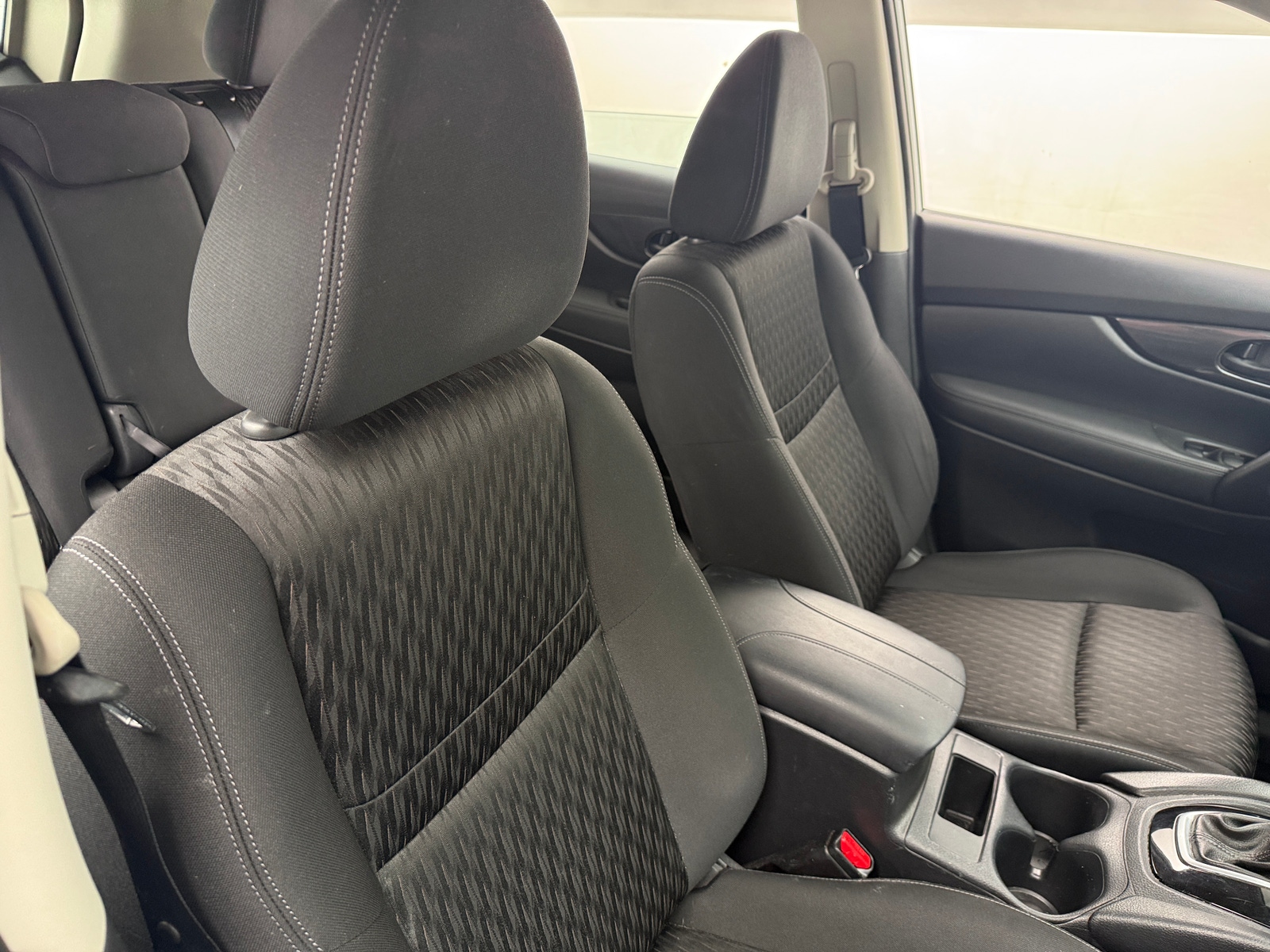 Thumbnail: 2019 Nissan Rogue - 2