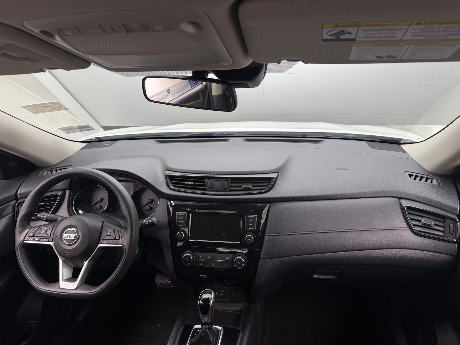 Thumbnail: 2019 Nissan Rogue - 3