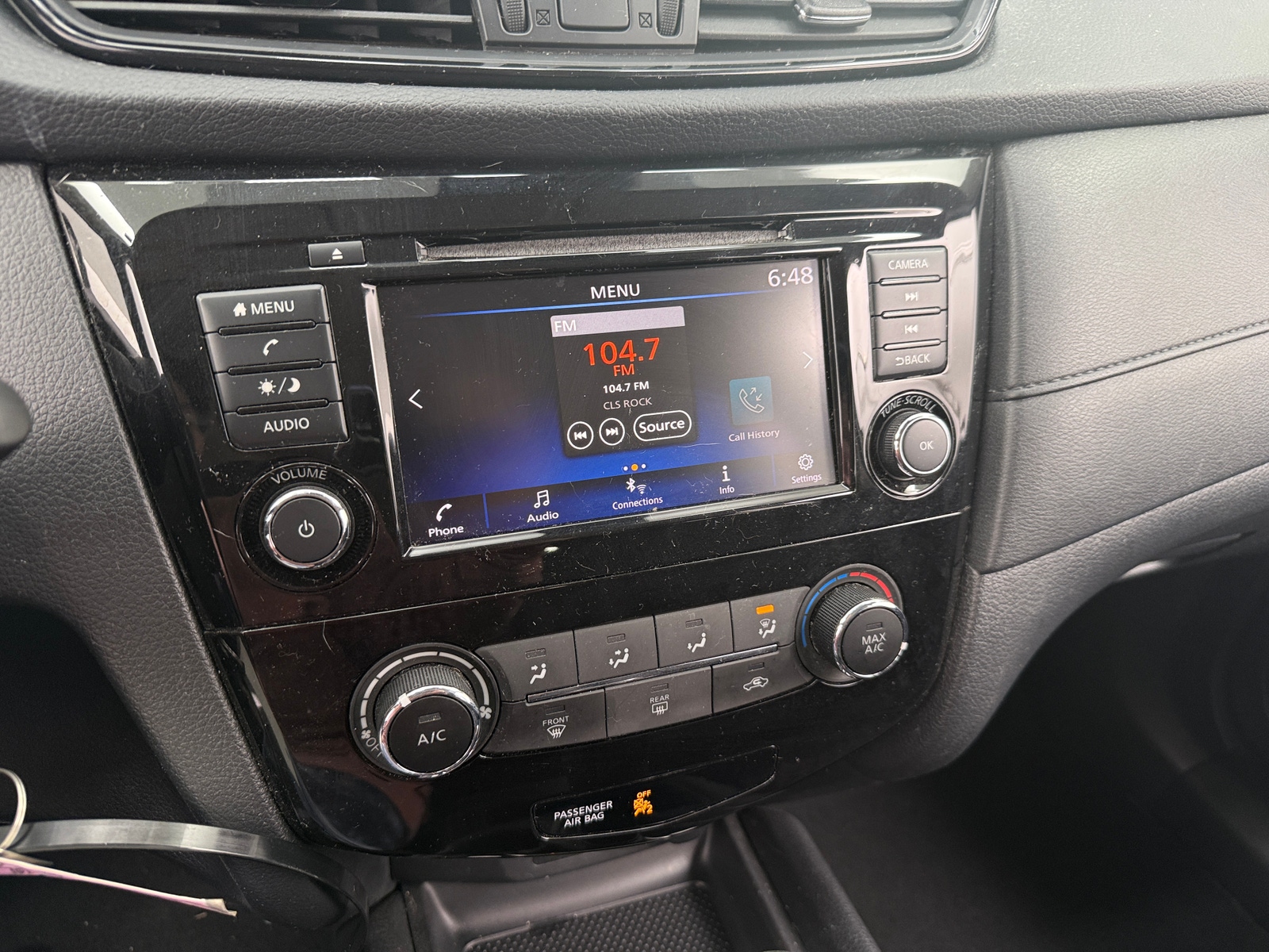 Thumbnail: 2019 Nissan Rogue - 4