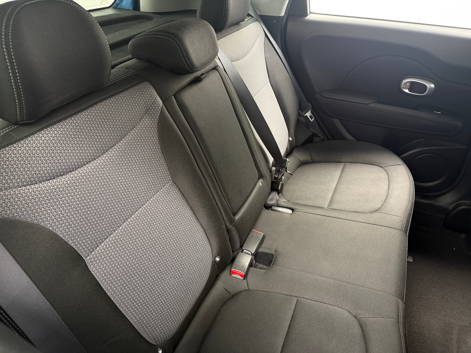 Thumbnail: 2017 Kia Soul - 6