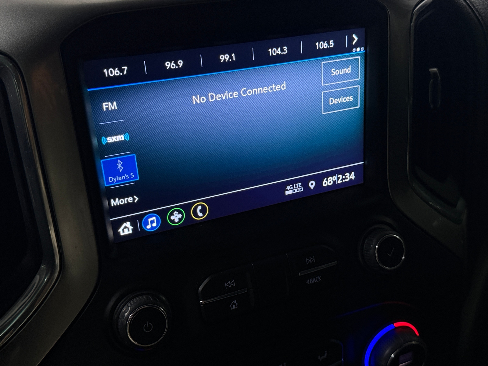 Thumbnail: 2021 Chevrolet Silverado 1500 - 4