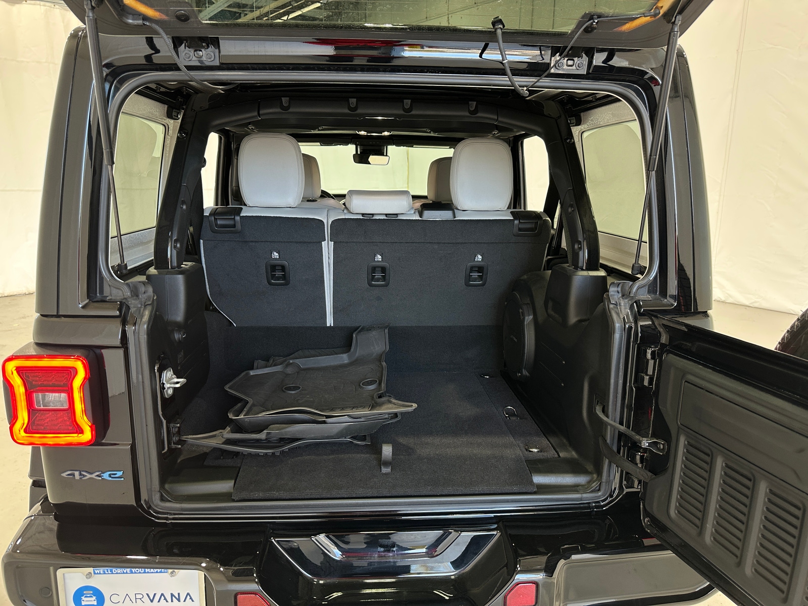 Thumbnail: 2023 Jeep Wrangler - 6