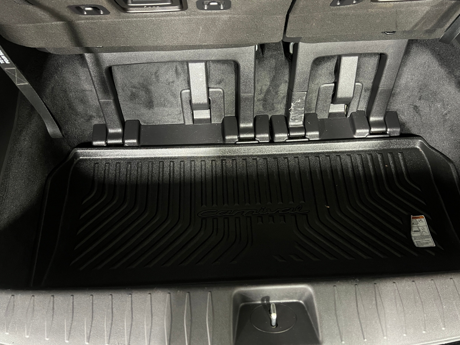 Thumbnail: 2023 Kia Carnival - 6