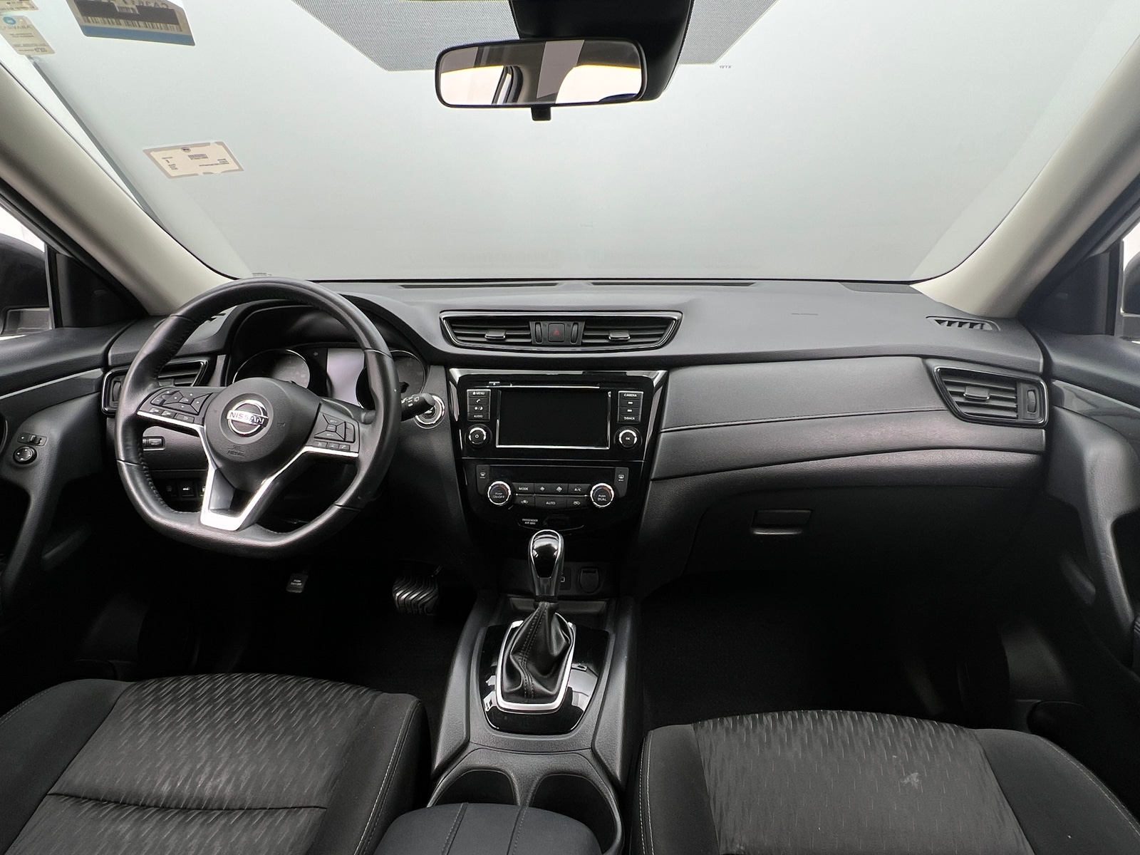 Thumbnail: 2019 Nissan Rogue - 3