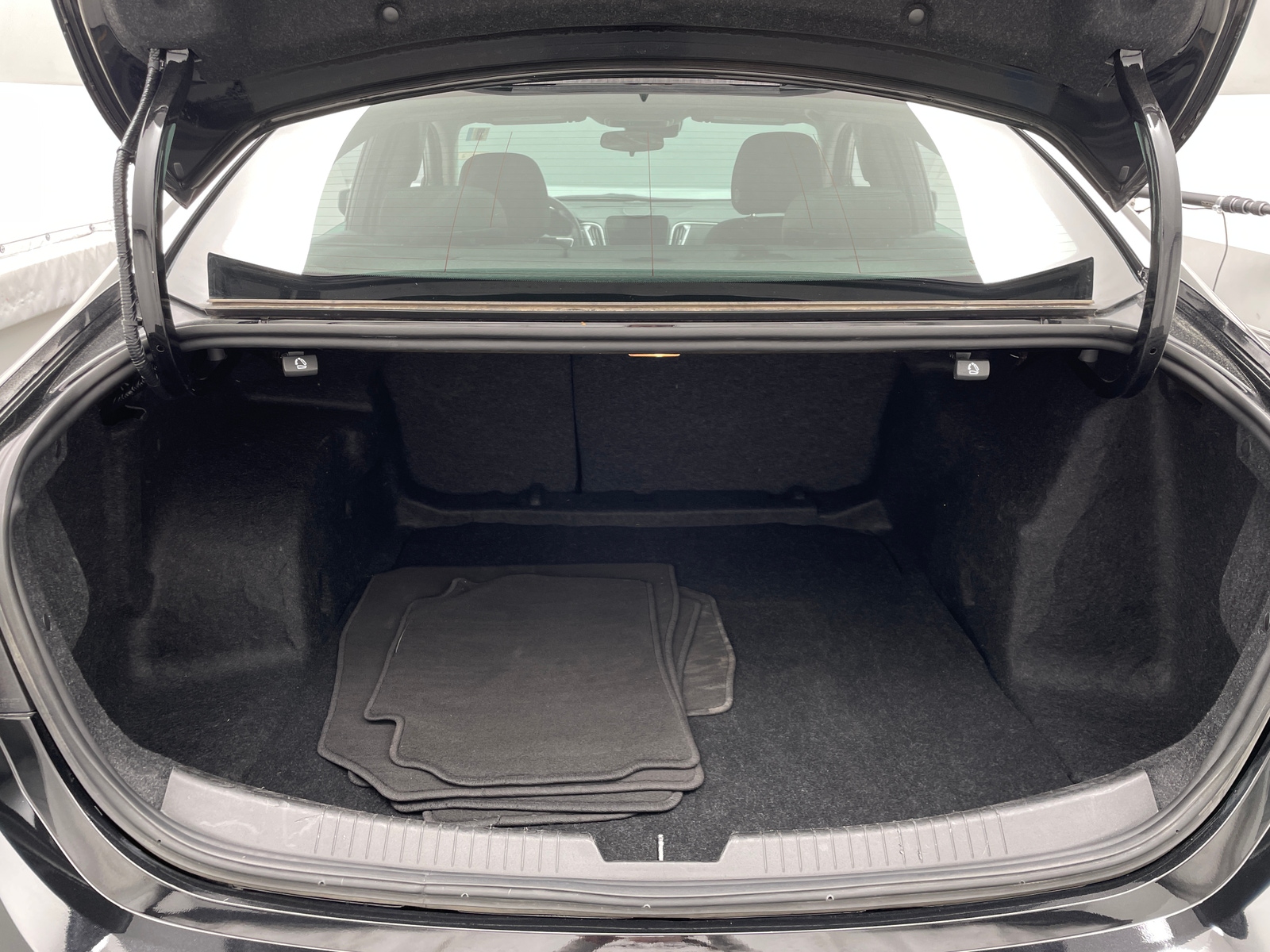 Thumbnail: 2024 Chevrolet Malibu - 7