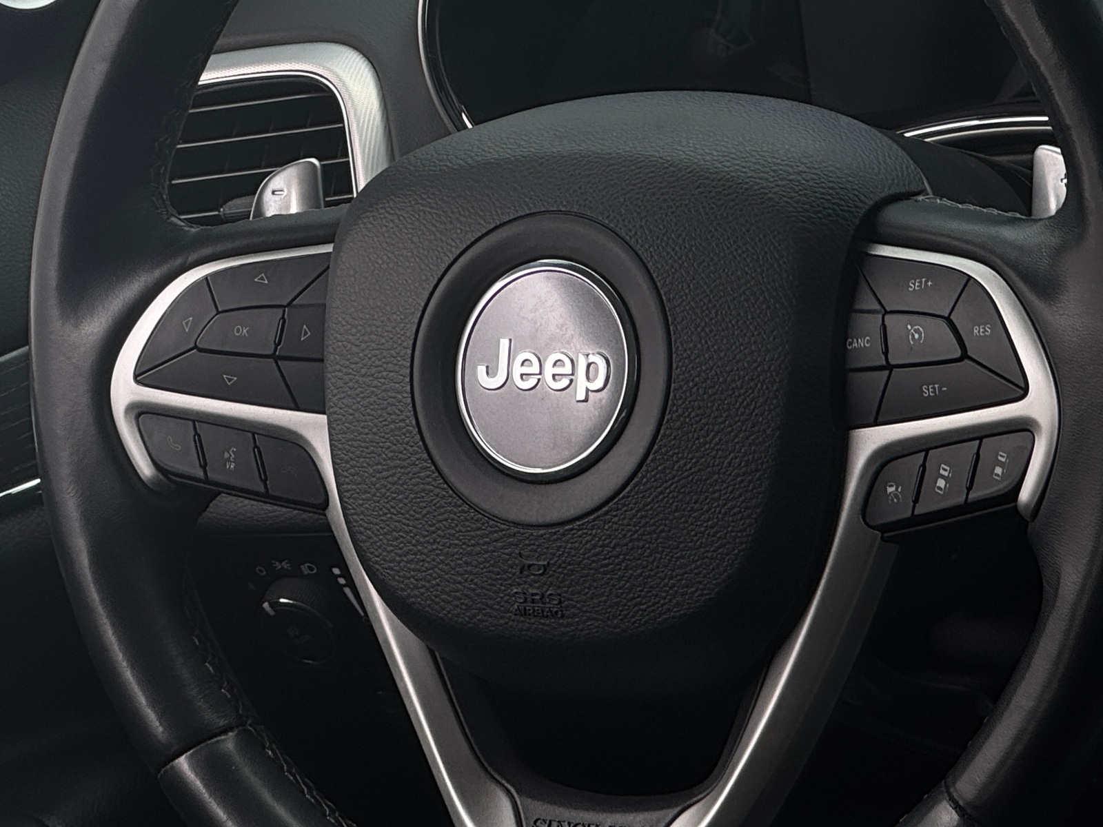 Thumbnail: 2020 Jeep Grand Cherokee - 4