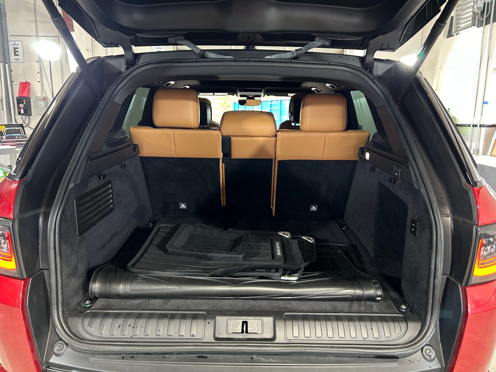 Thumbnail: 2018 Land Rover Range Rover Sport - 7