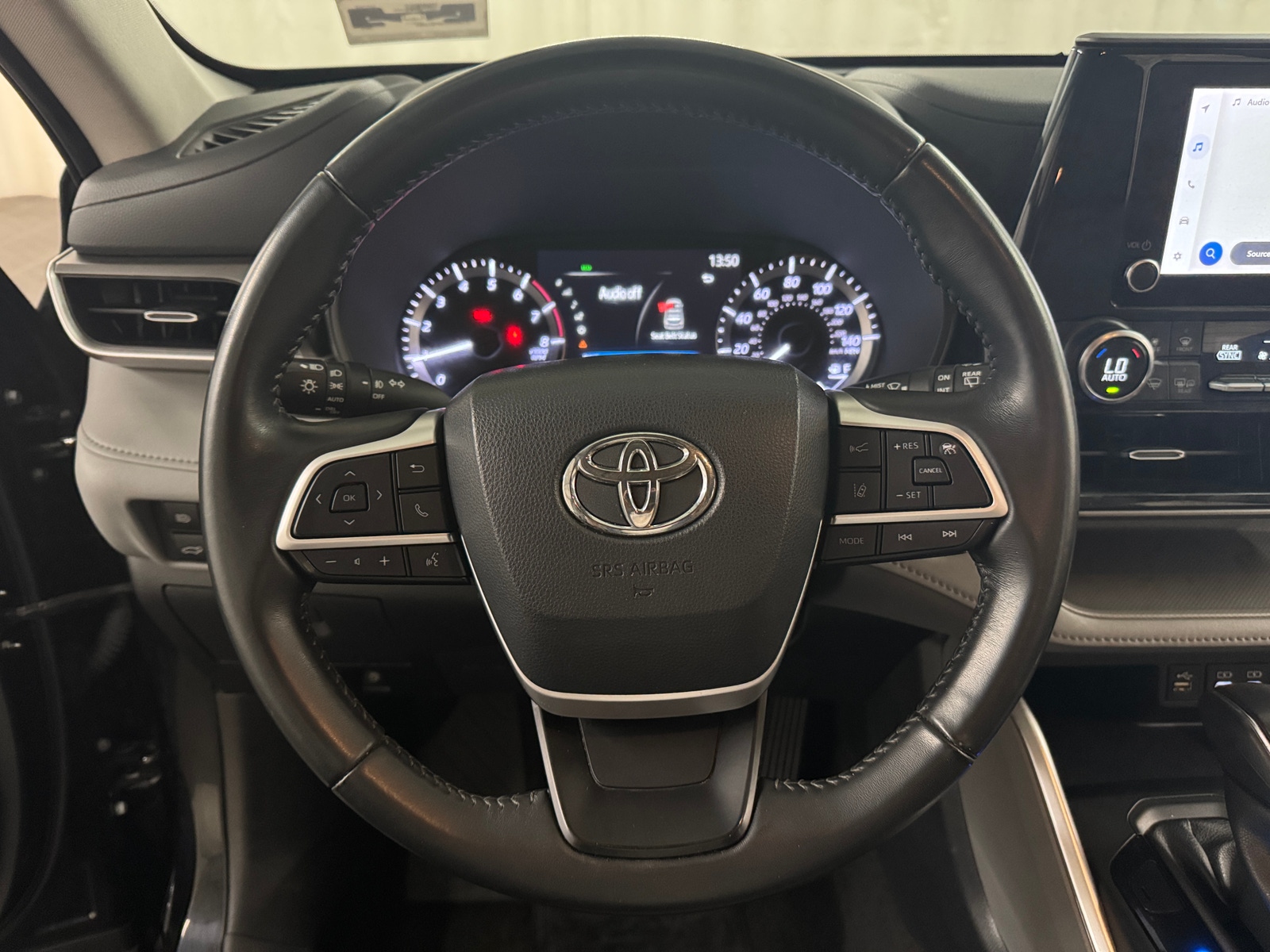 Thumbnail: 2023 Toyota Highlander - 5