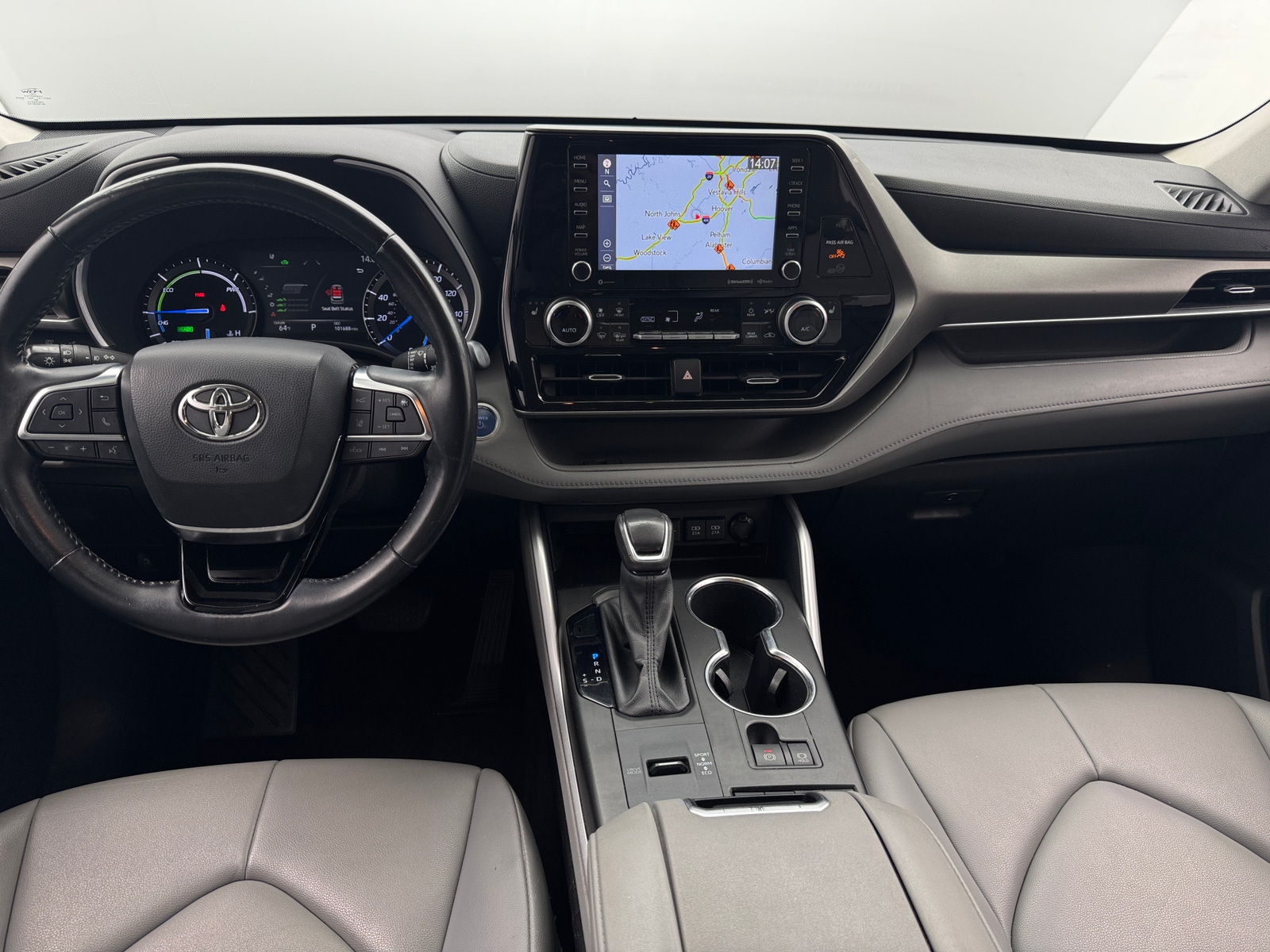 Thumbnail: 2021 Toyota Highlander - 3