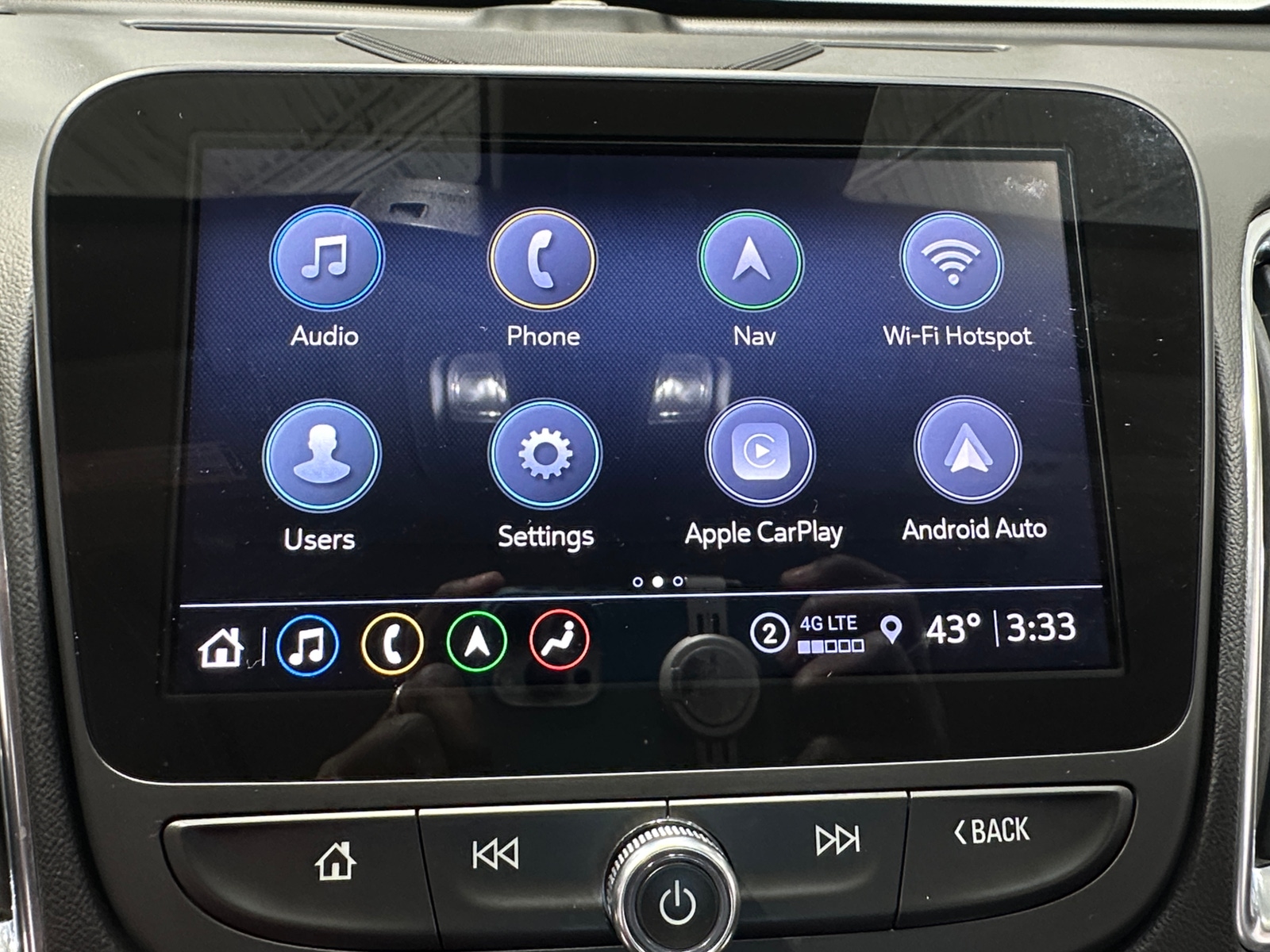 Thumbnail: 2022 Chevrolet Malibu - 3