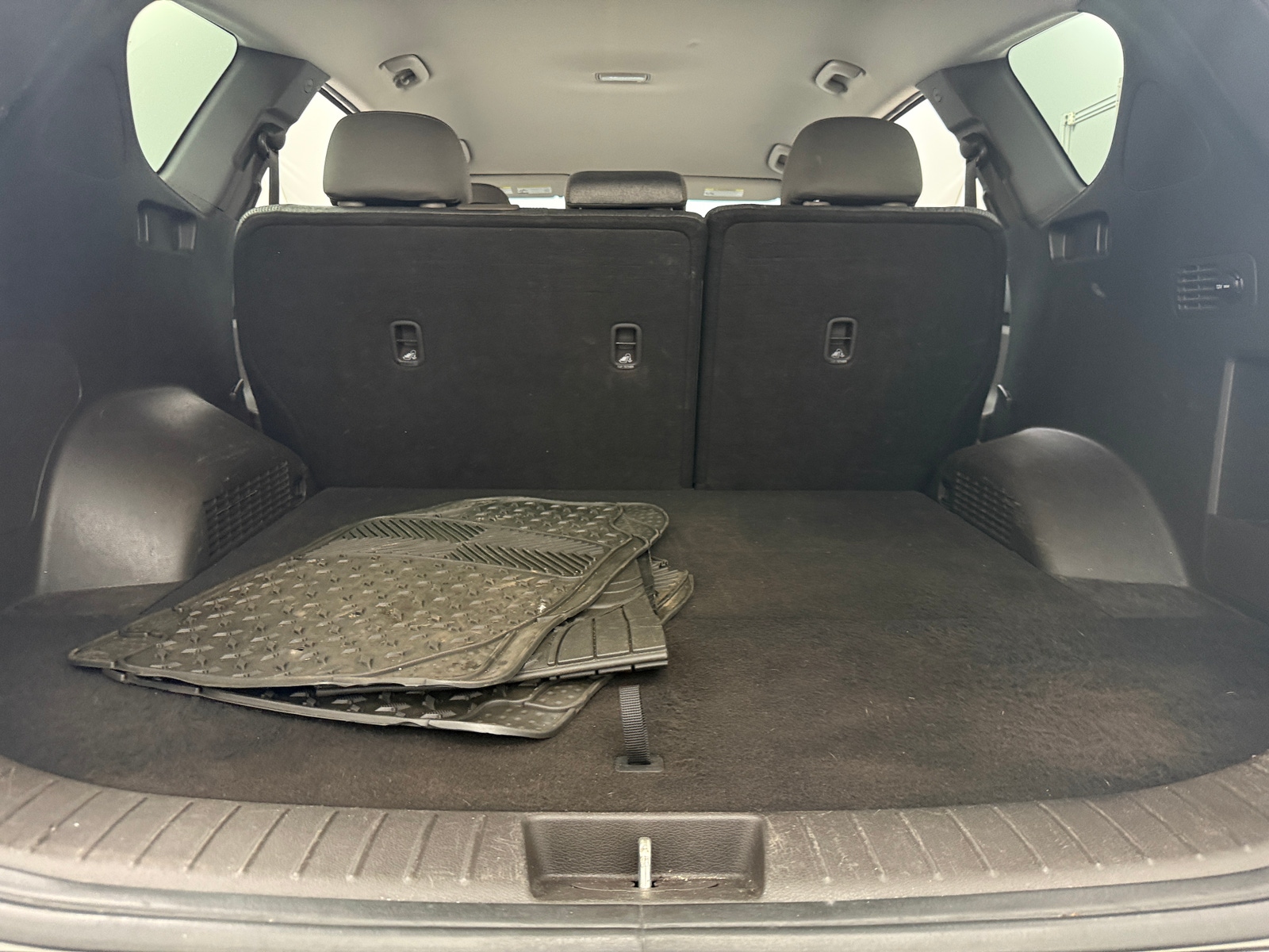 Thumbnail: 2019 Hyundai Santa Fe - 7