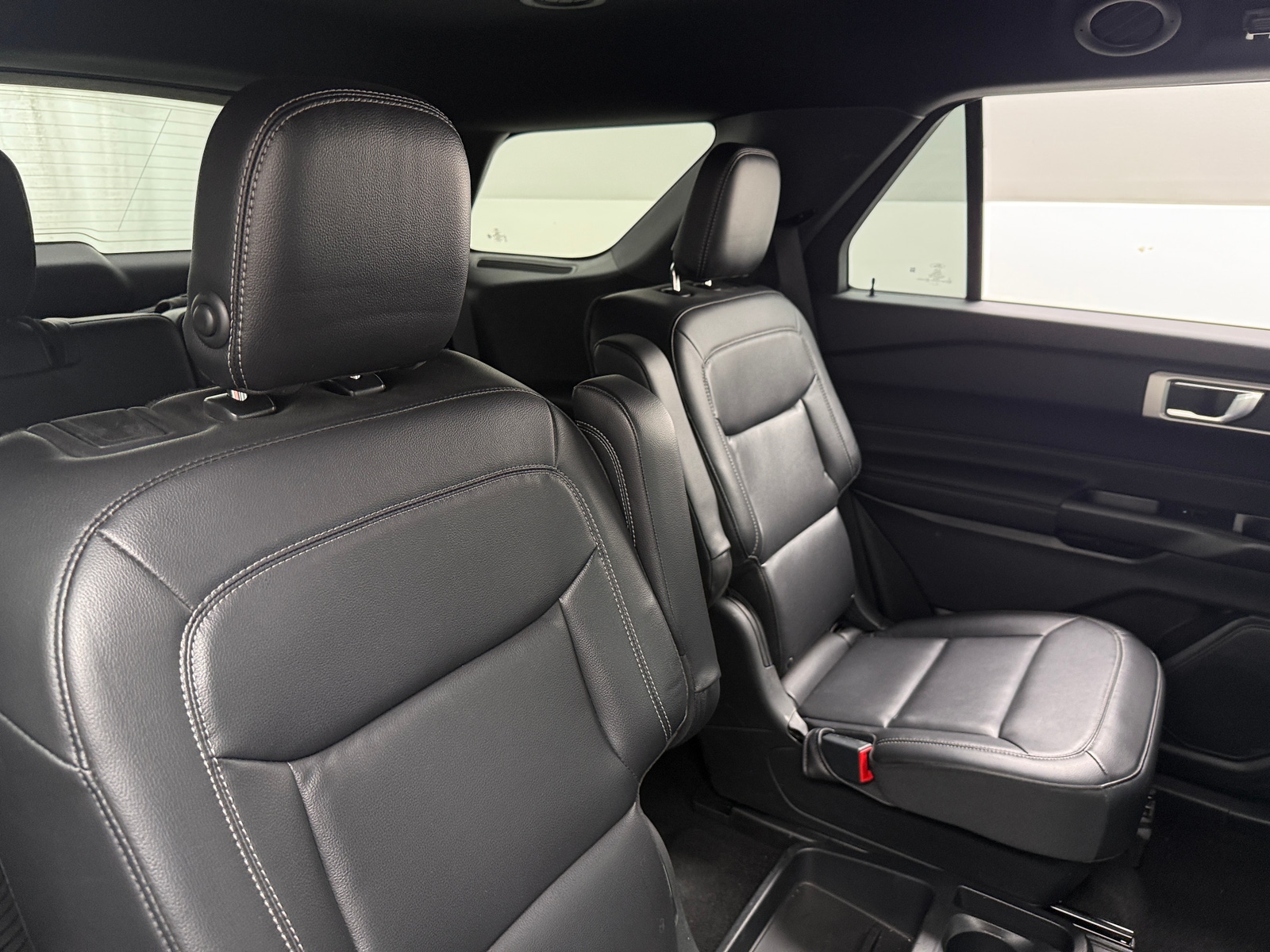 Thumbnail: 2020 Ford Explorer - 6