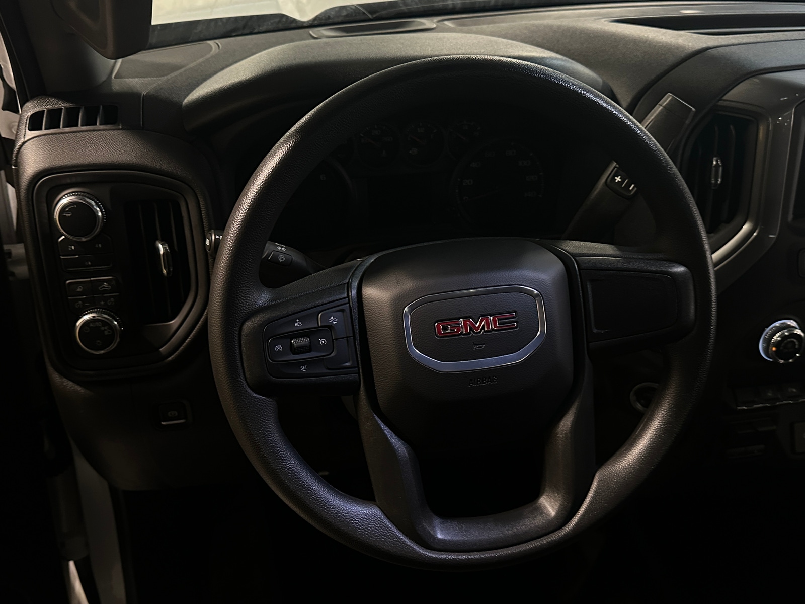 Thumbnail: 2024 GMC Sierra 3500 - 5