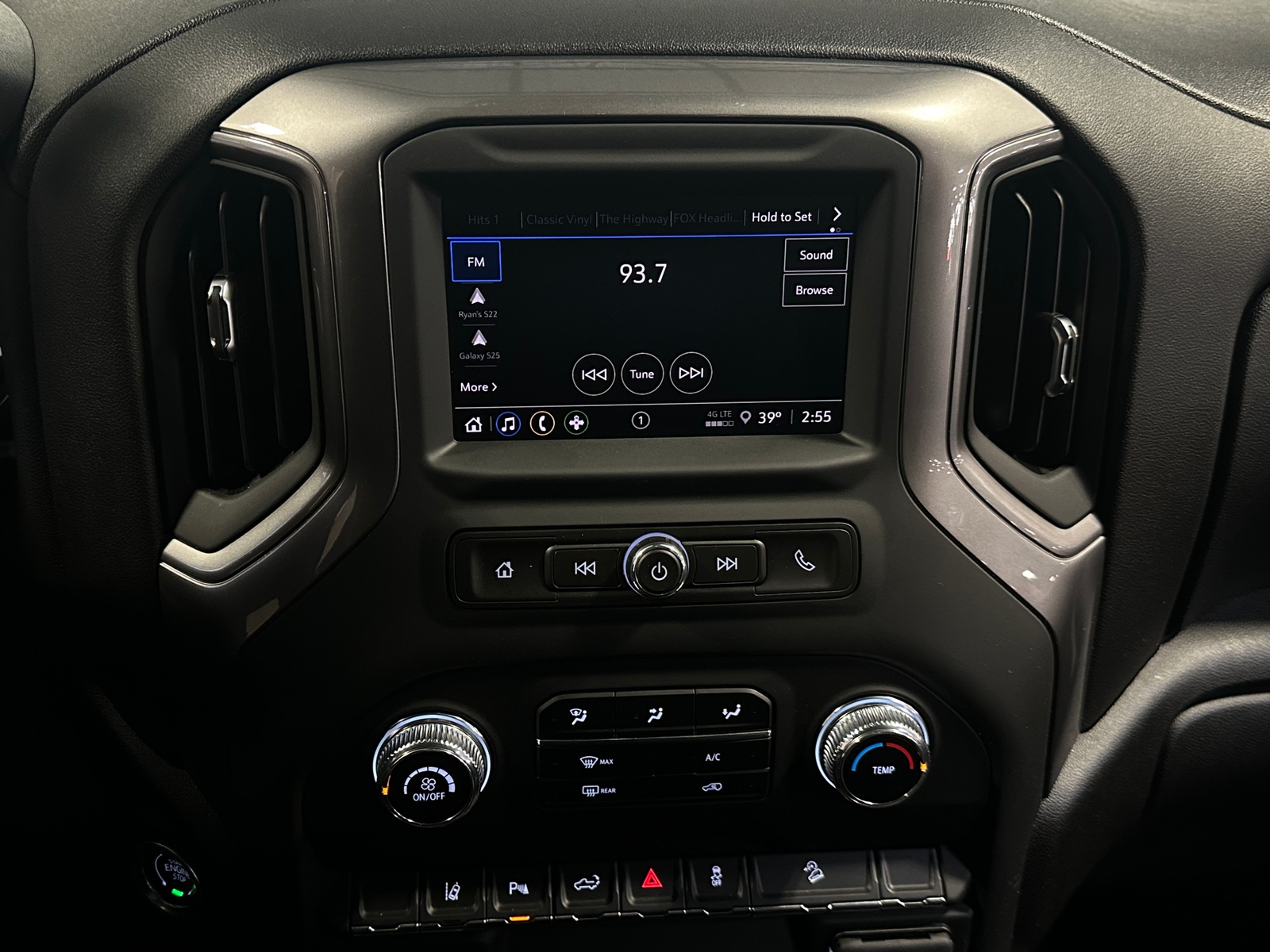 Thumbnail: 2024 GMC Sierra 3500 - 4