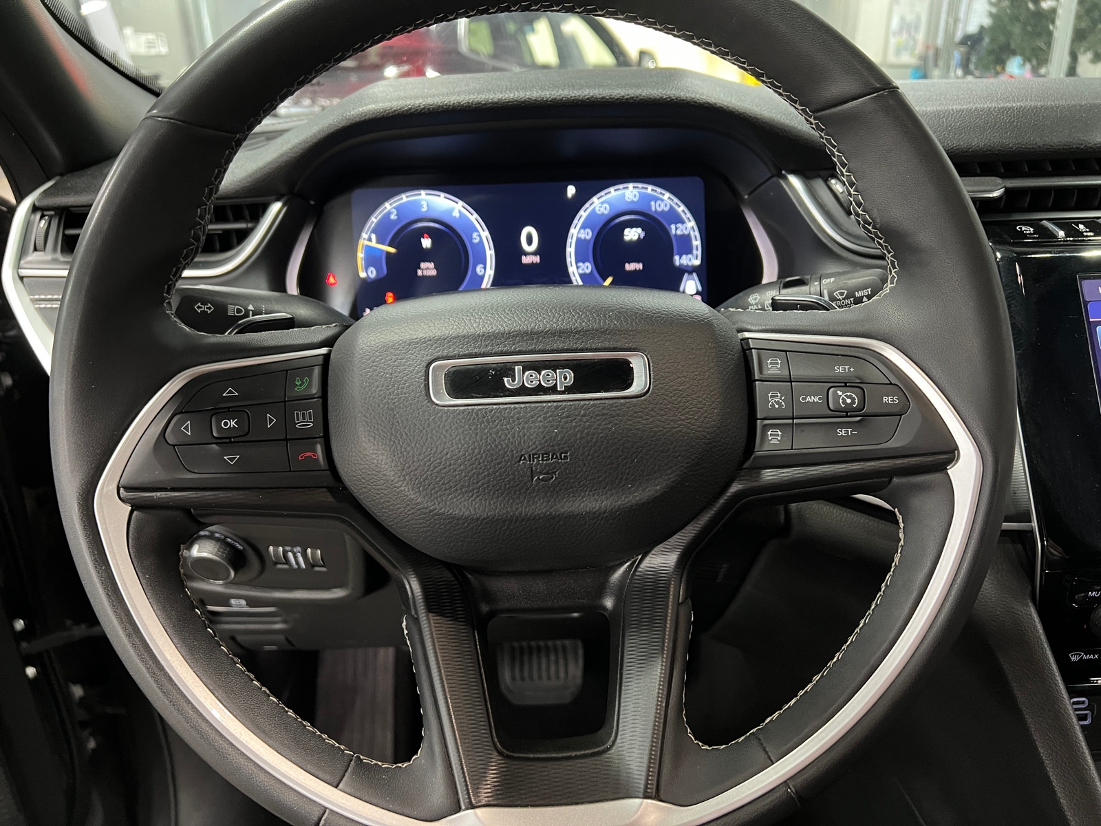 Thumbnail: 2024 Jeep Grand Cherokee - 5