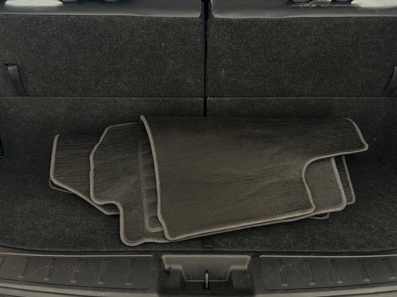 Thumbnail: 2025 Mitsubishi Outlander - 6