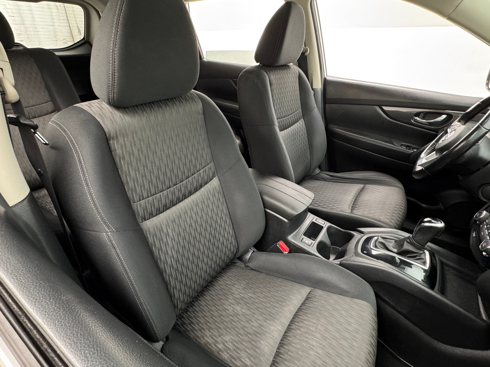 Thumbnail: 2017 Nissan Rogue - 2