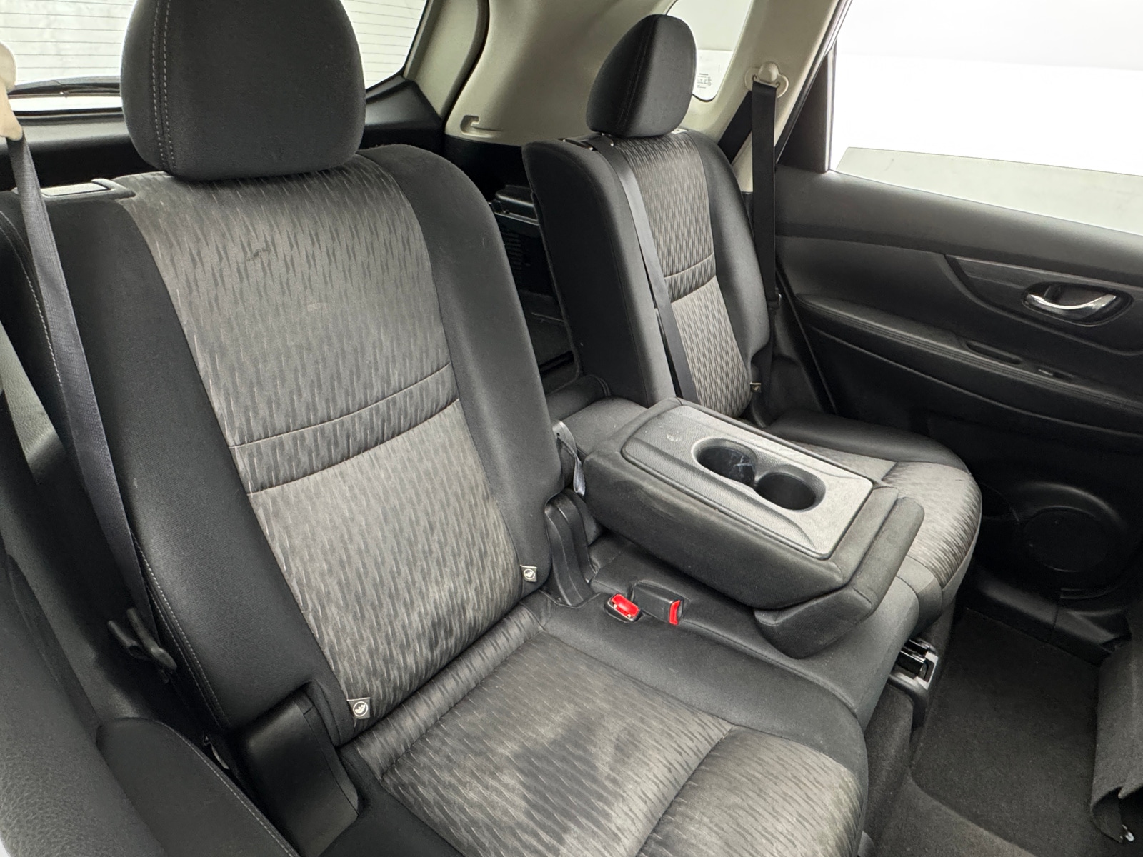 Thumbnail: 2017 Nissan Rogue - 6