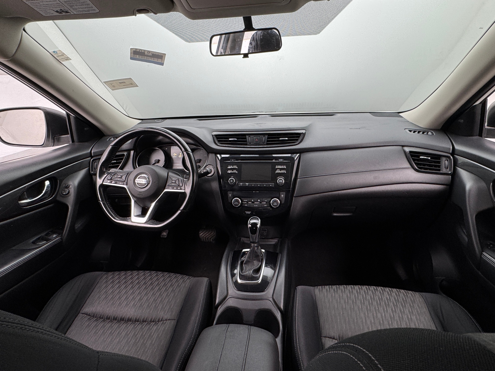 Thumbnail: 2017 Nissan Rogue - 3