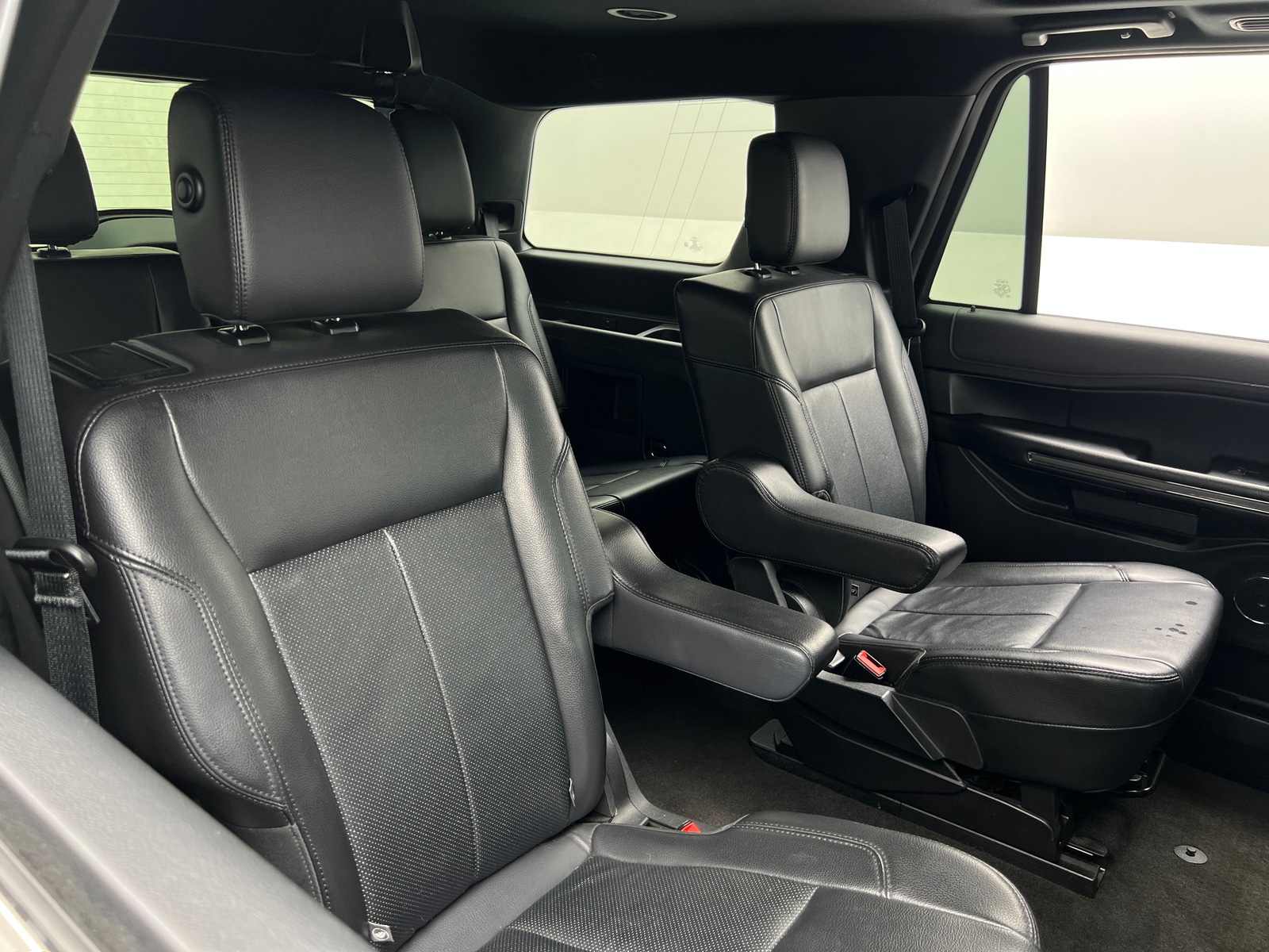 Thumbnail: 2020 Ford Expedition - 5