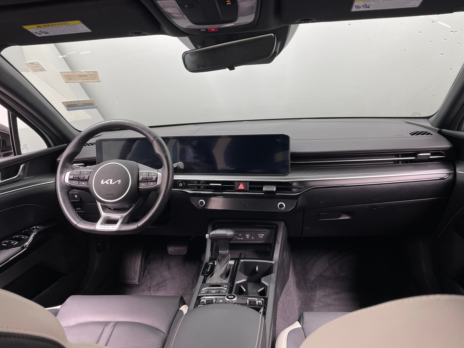 Thumbnail: 2025 Kia K5 - 2