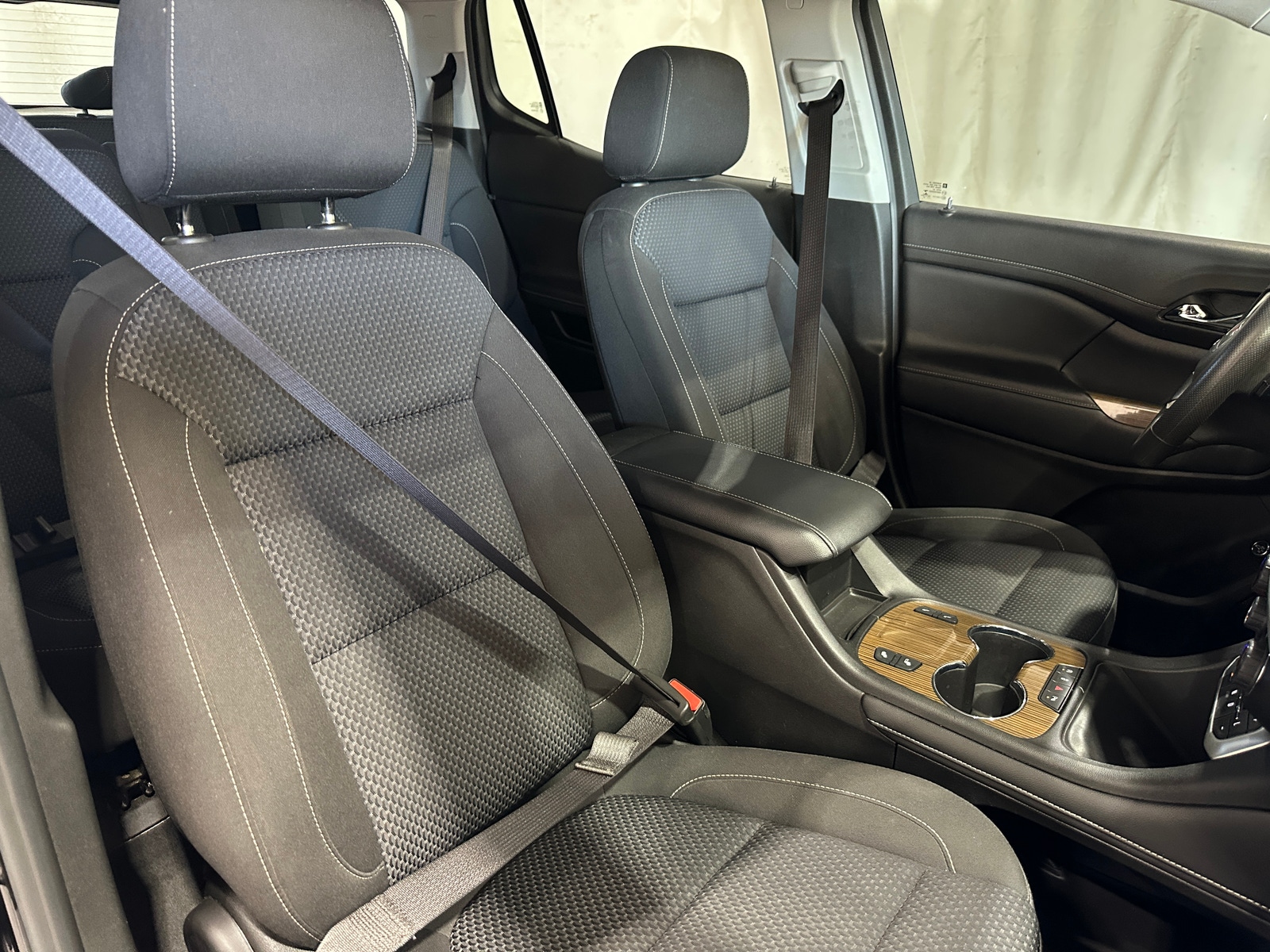 Thumbnail: 2021 GMC Acadia - 2