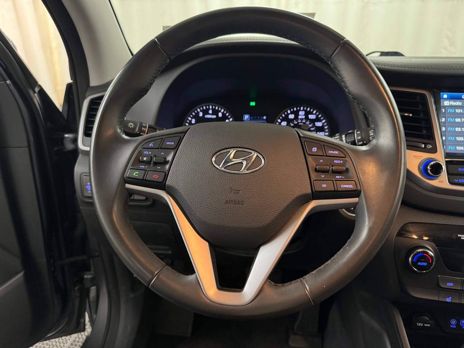 Thumbnail: 2018 Hyundai Tucson - 4