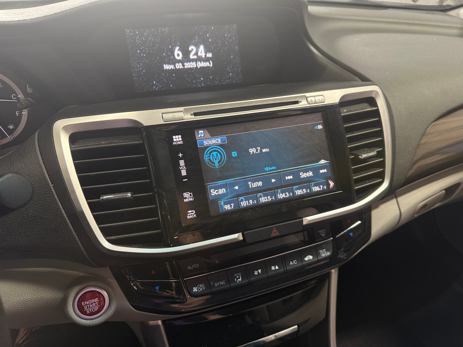 Thumbnail: 2017 Honda Accord - 4