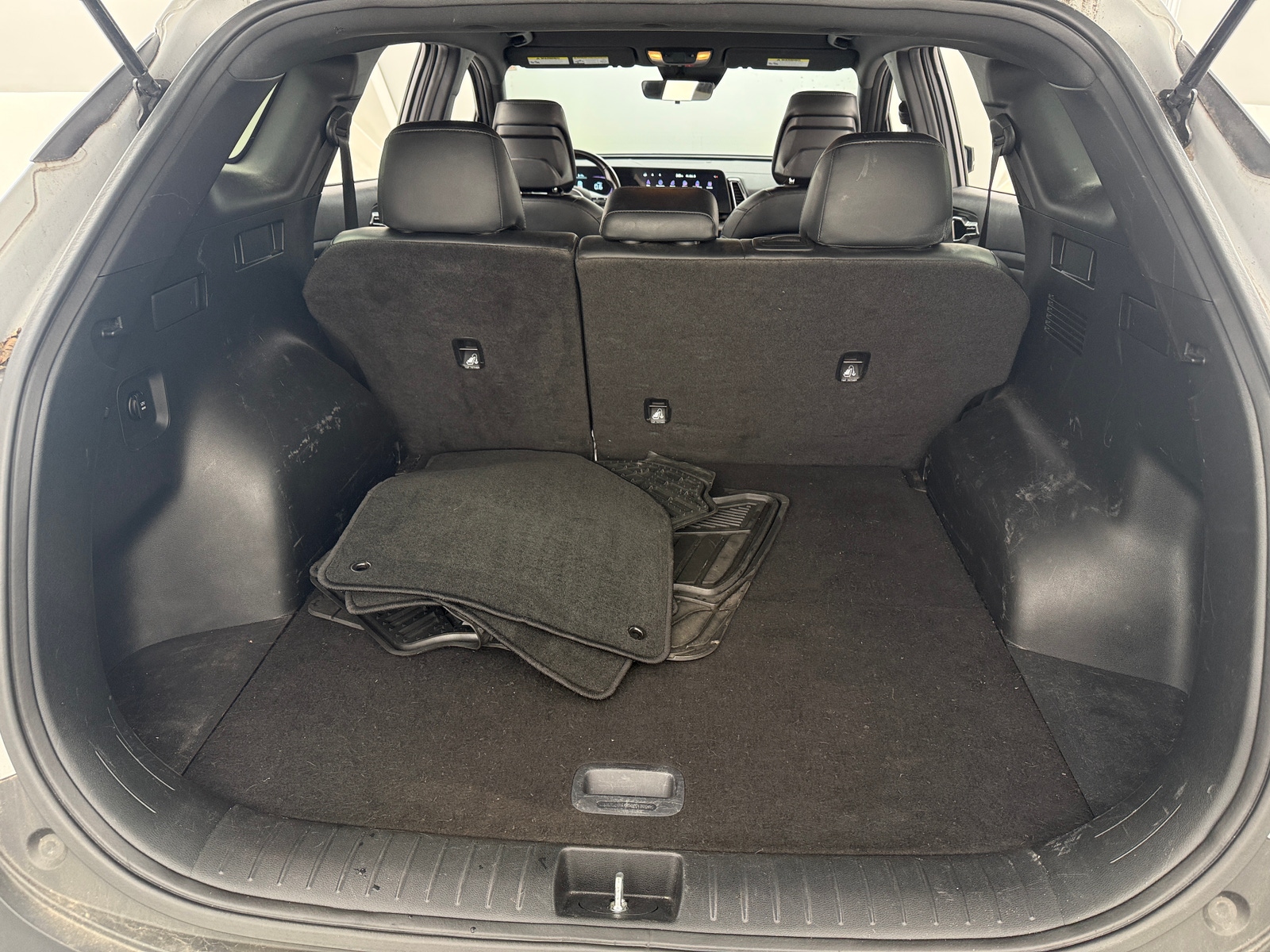 Thumbnail: 2023 Kia Sportage - 6