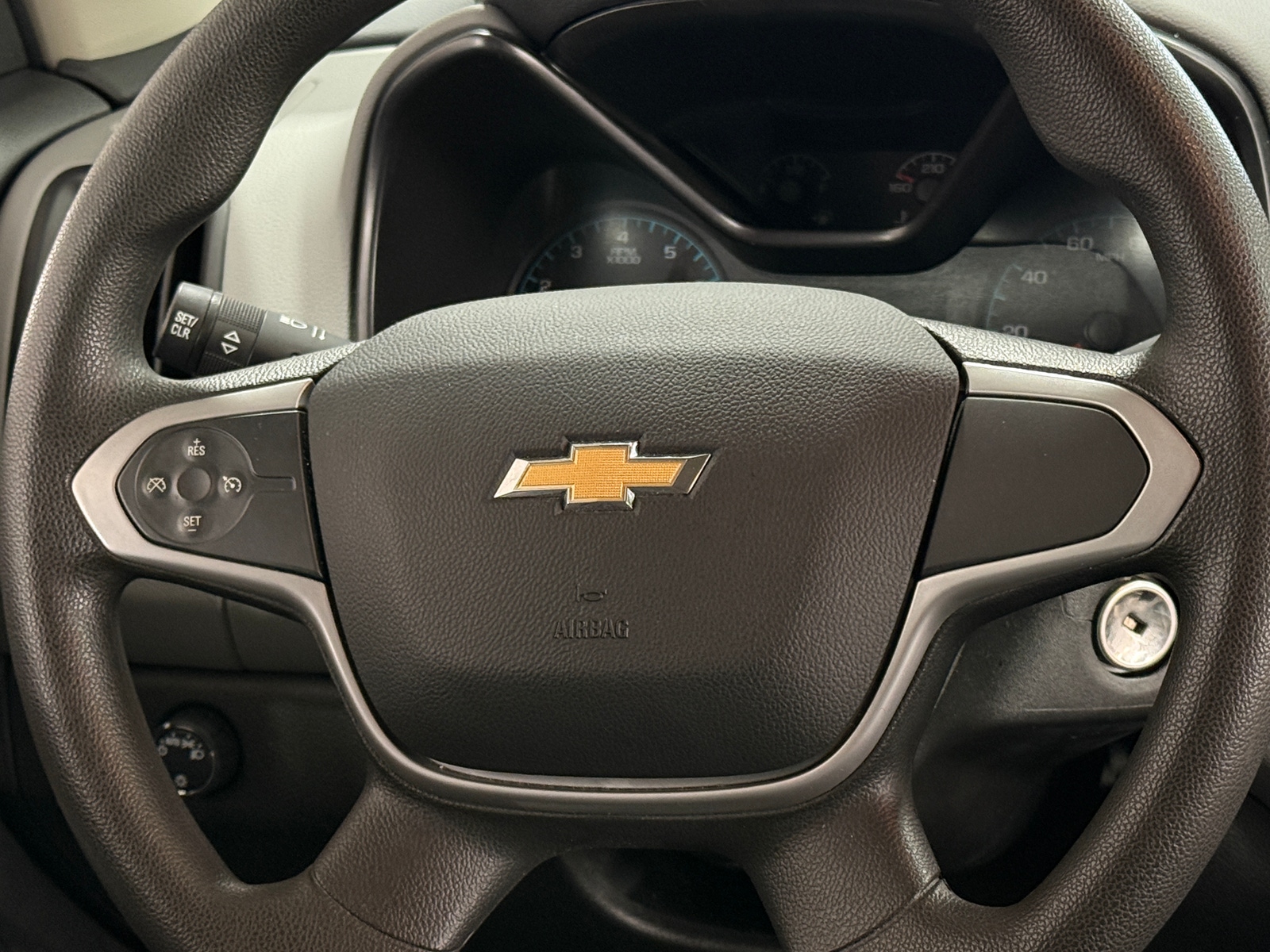 Thumbnail: 2022 Chevrolet Colorado - 5