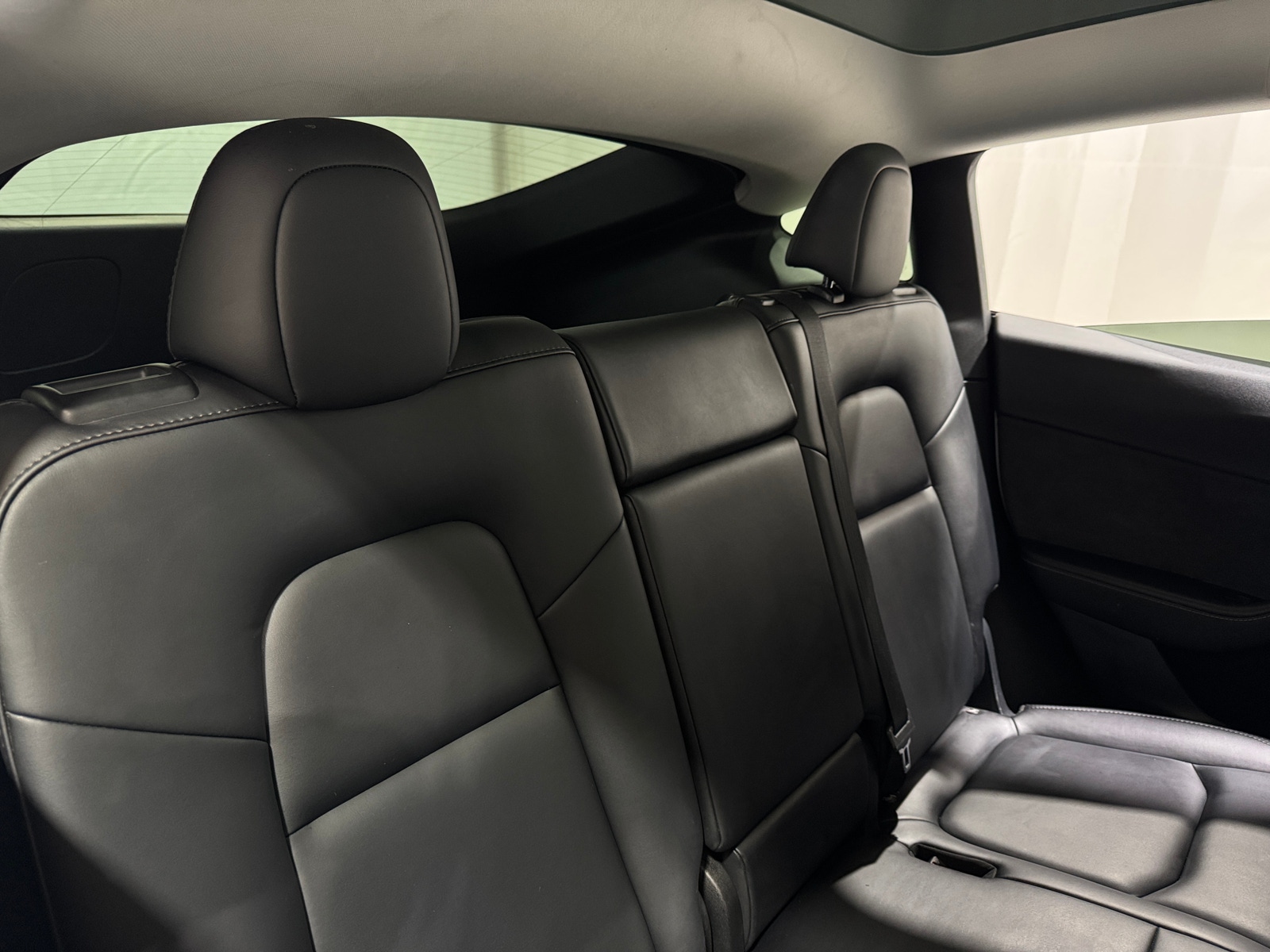 Thumbnail: 2022 Tesla Model Y - 4