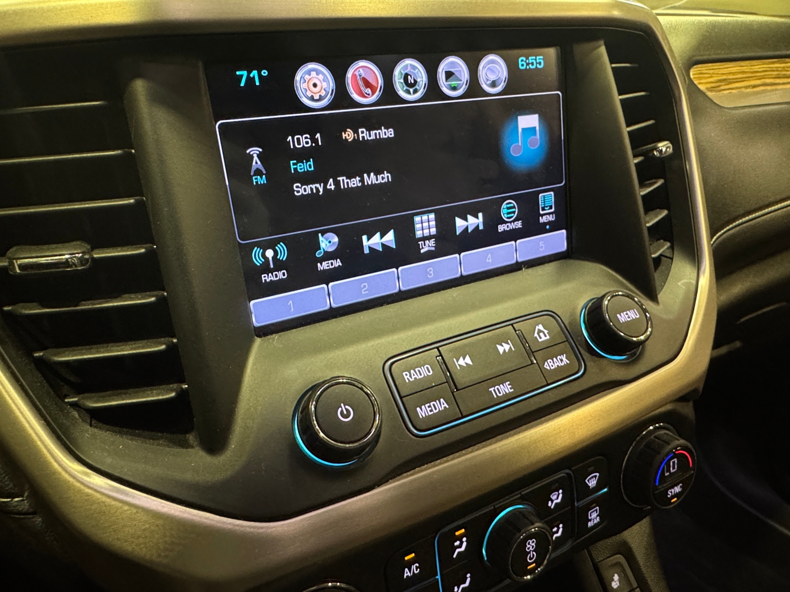 Thumbnail: 2019 GMC Acadia - 3