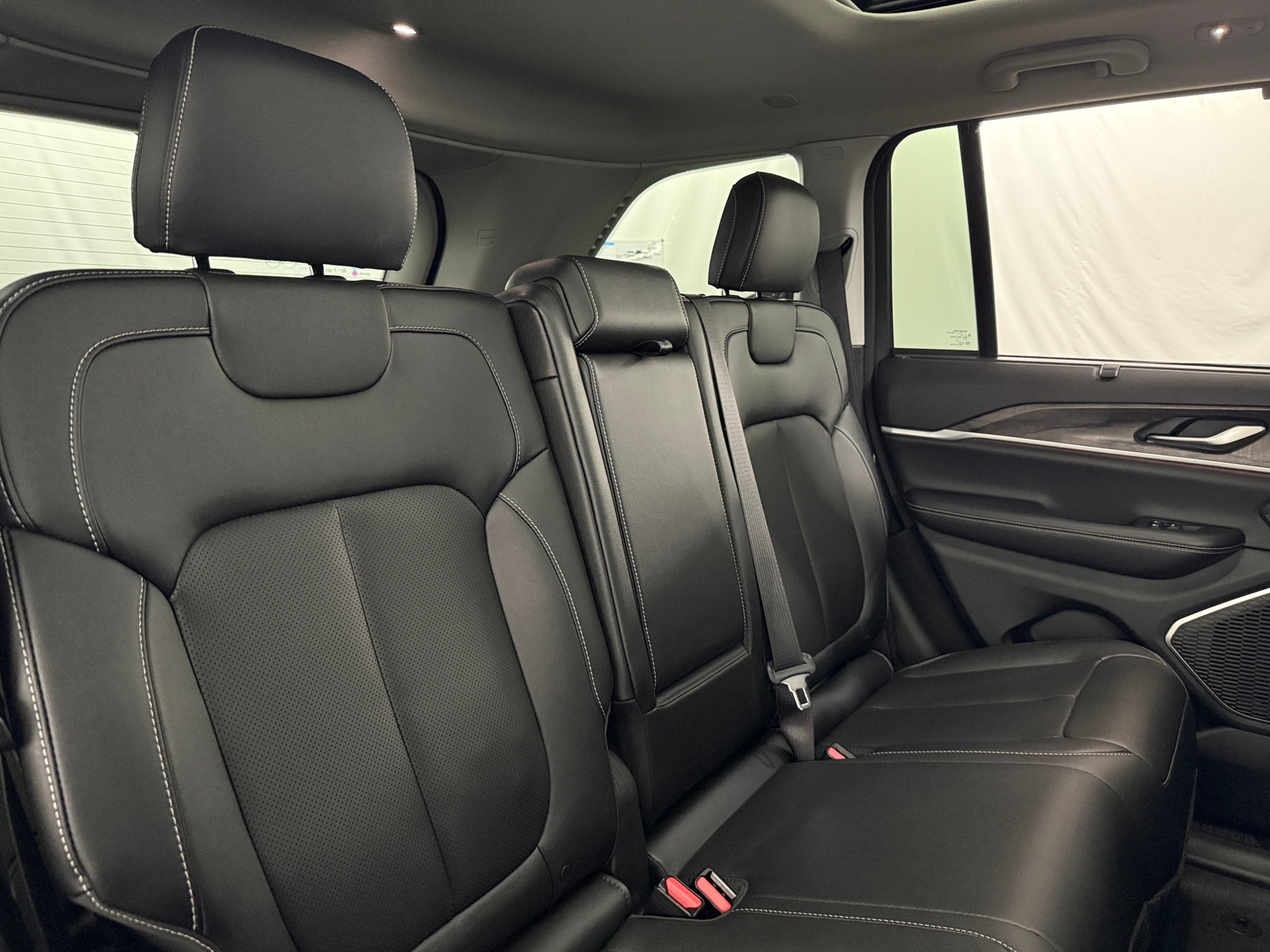 Thumbnail: 2023 Jeep Grand Cherokee - 5