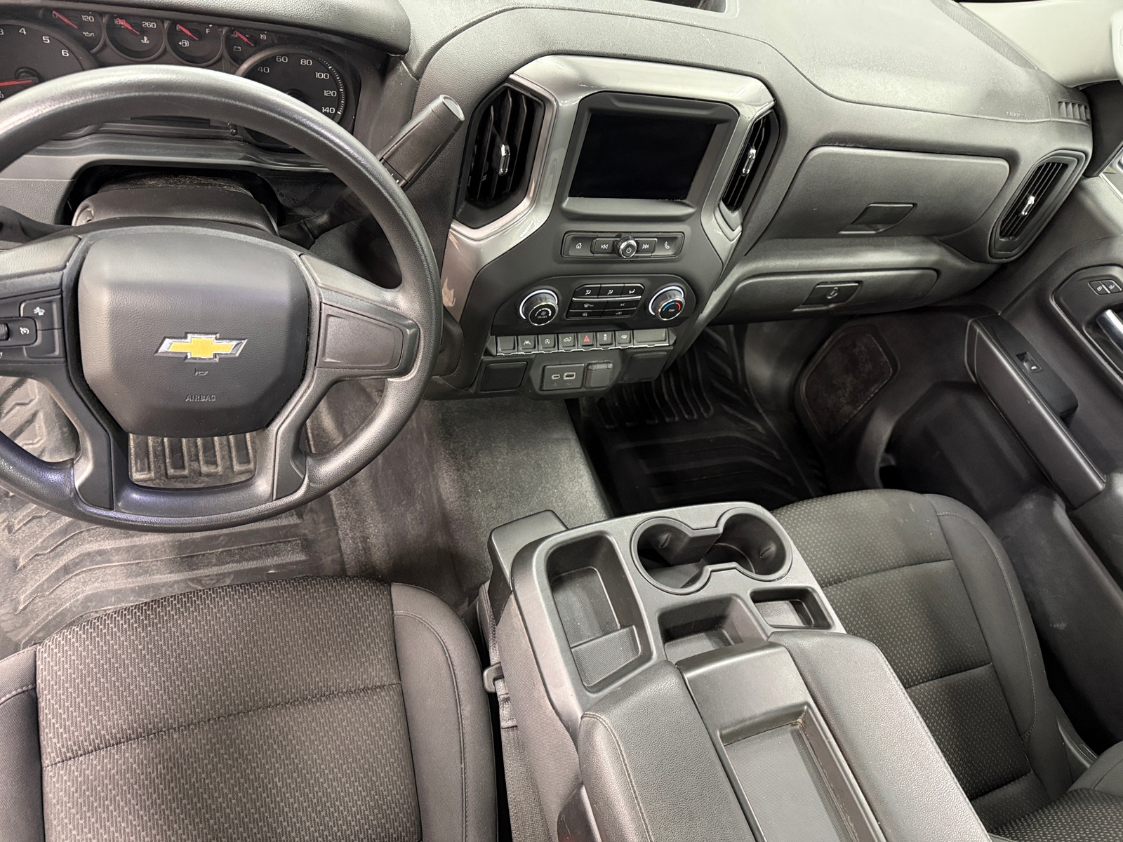 Thumbnail: 2024 Chevrolet Silverado 1500 - 3