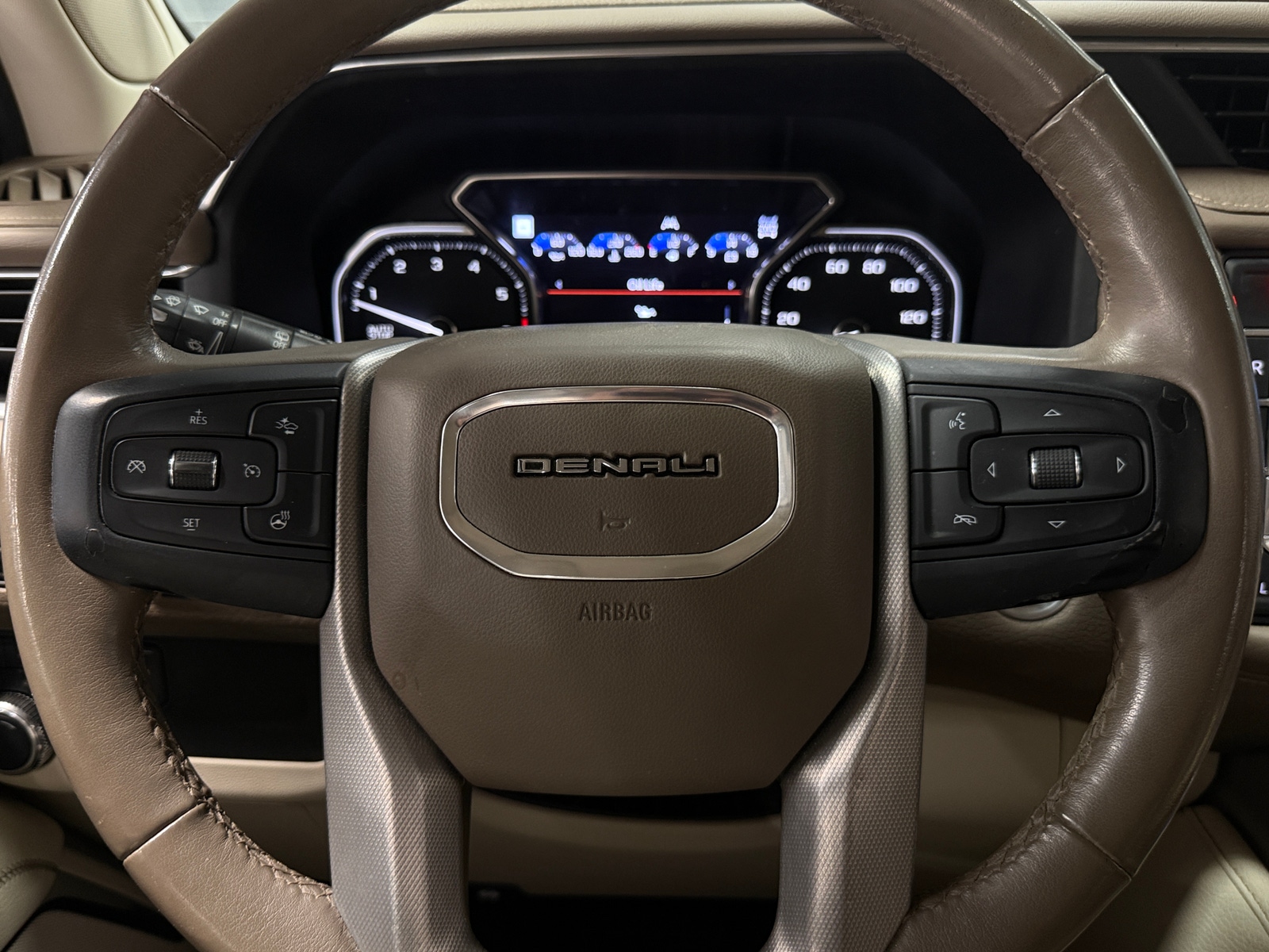 Thumbnail: 2021 GMC Yukon XL - 4