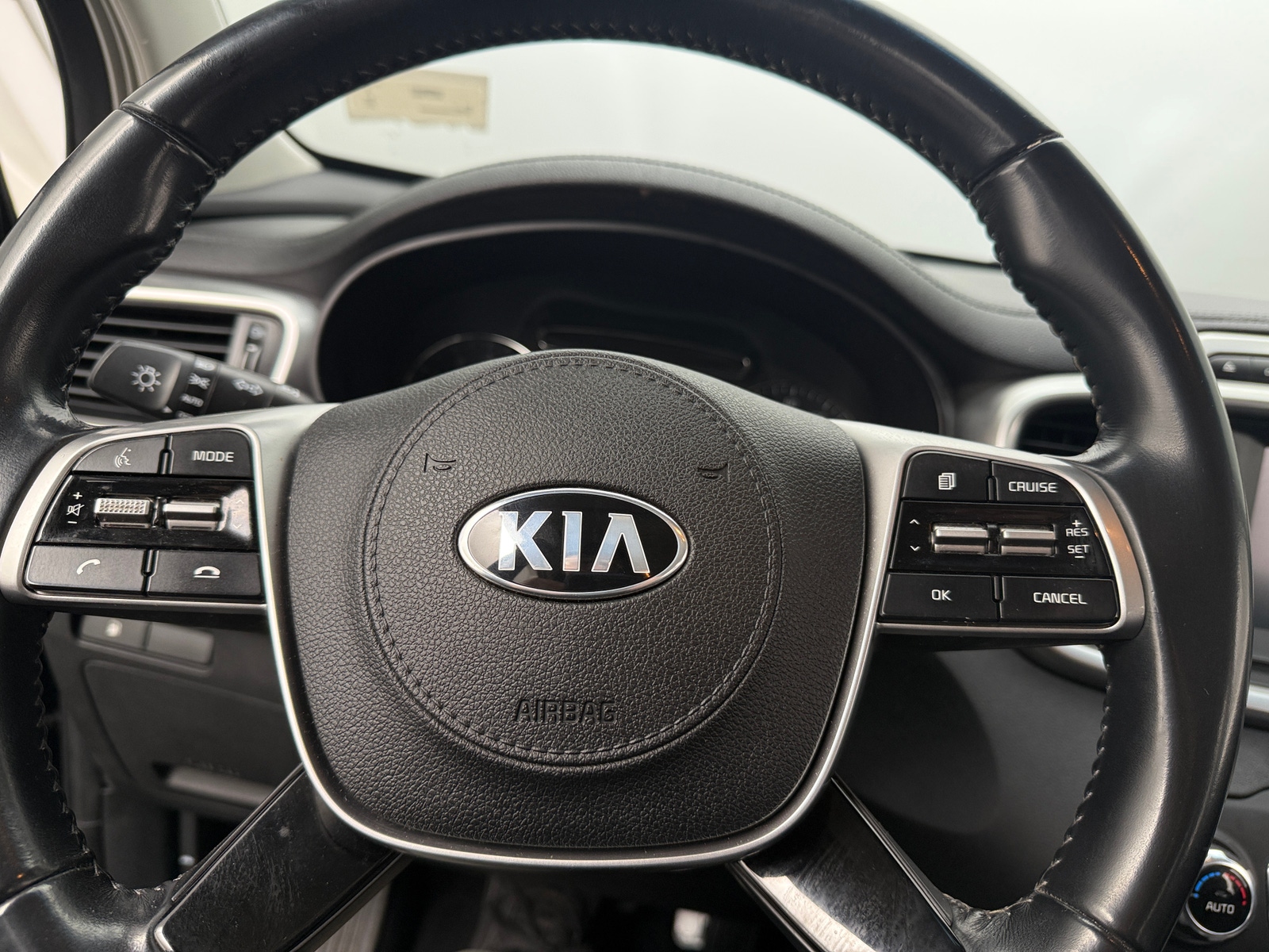 Thumbnail: 2019 Kia Sorento - 5