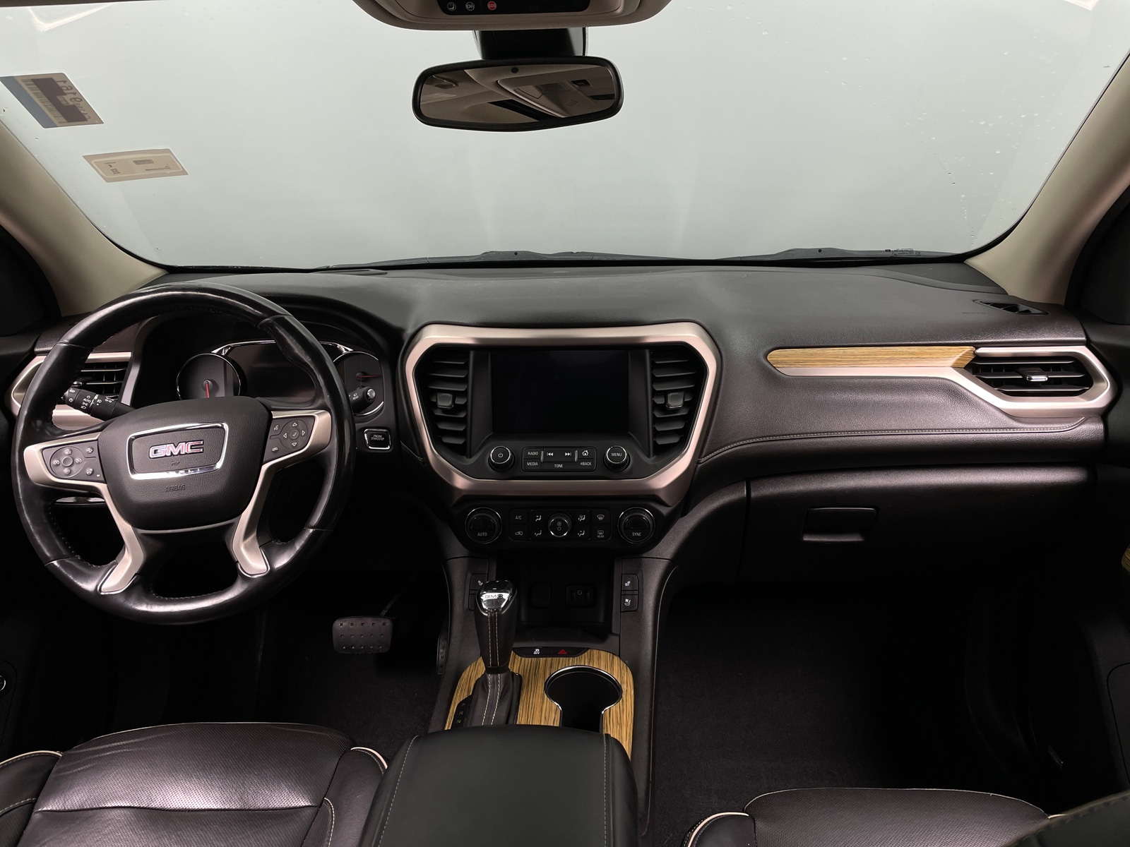 Thumbnail: 2018 GMC Acadia - 2