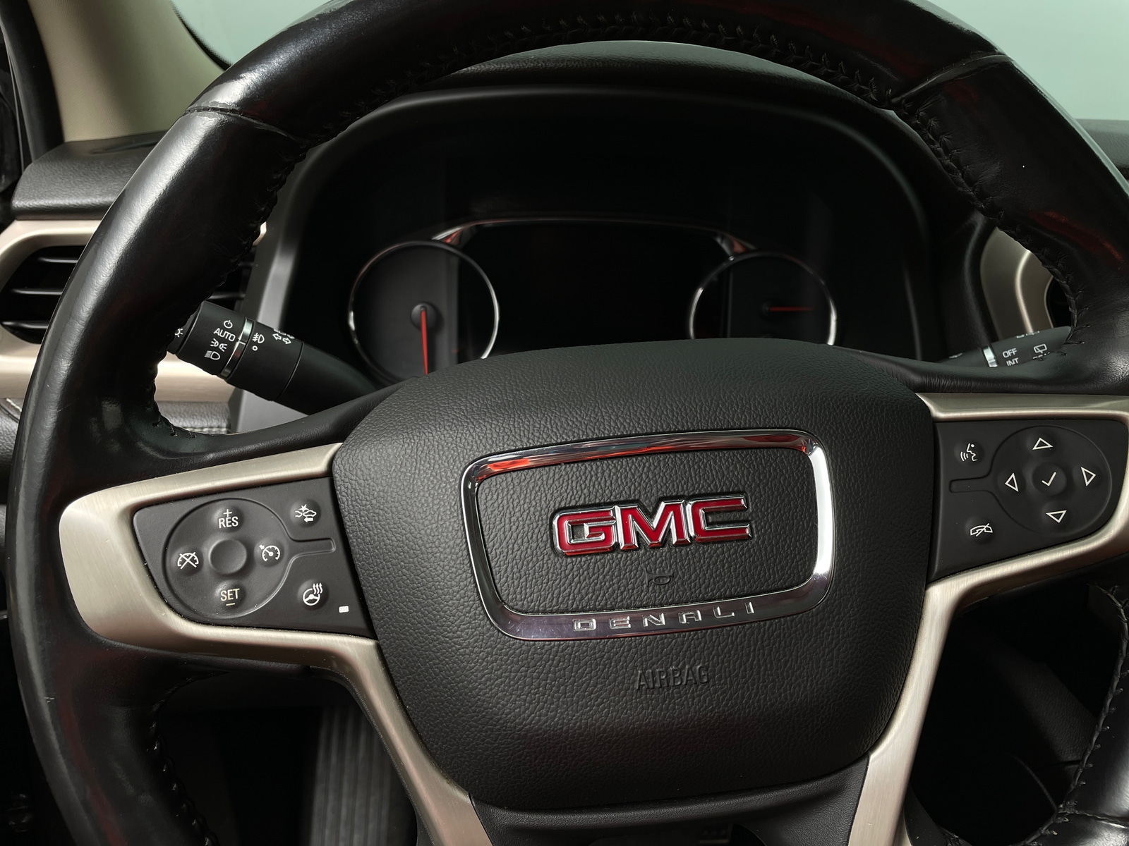 Thumbnail: 2018 GMC Acadia - 4