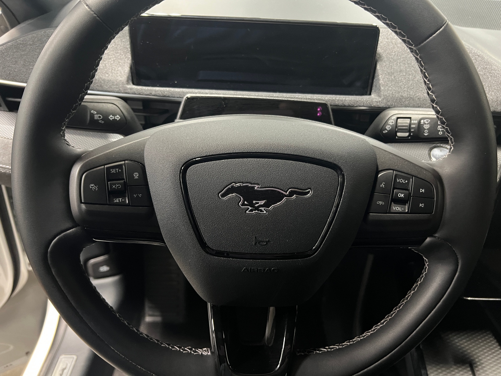 Thumbnail: 2022 Ford Mustang Mach-E - 4