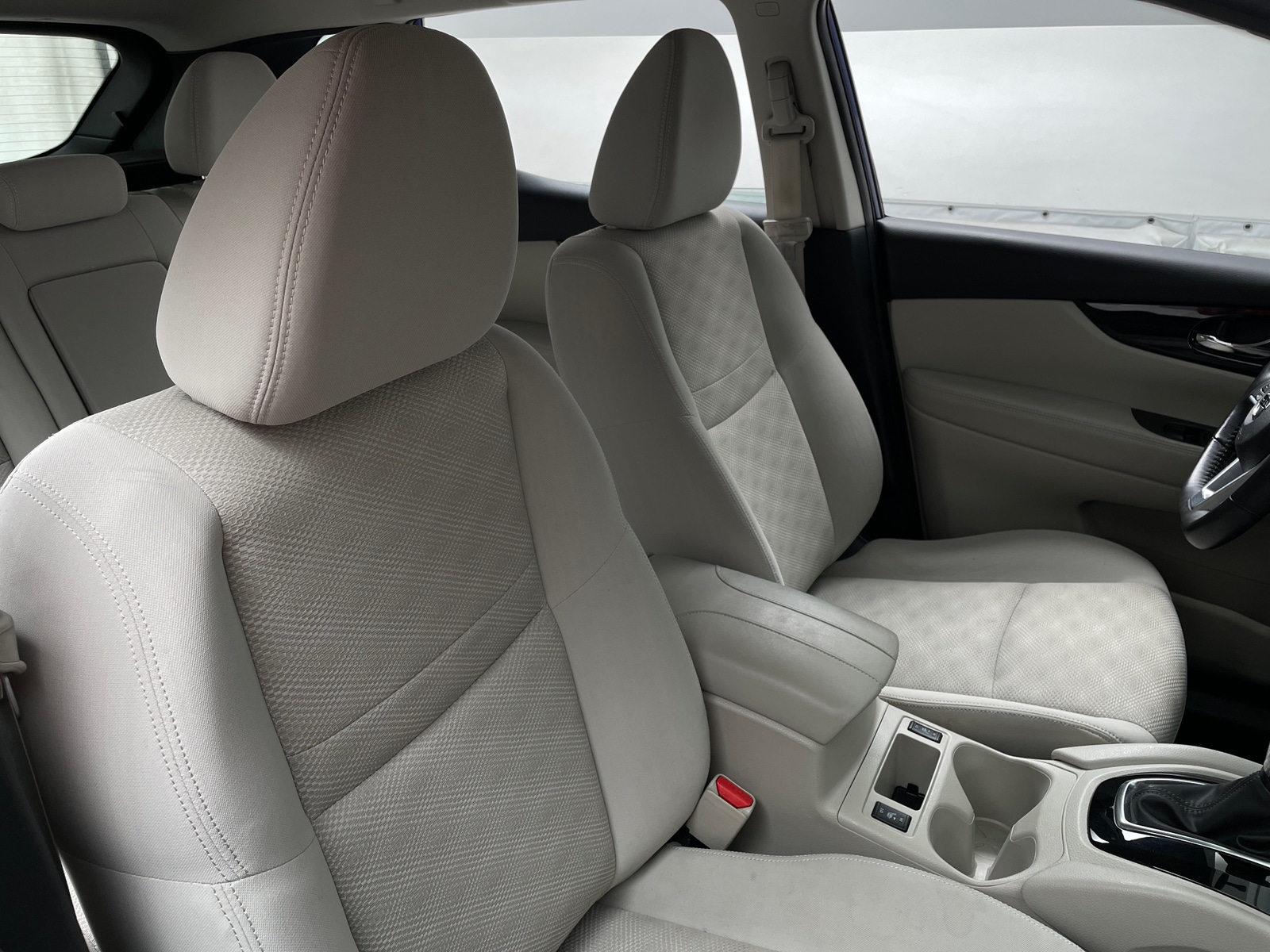 Thumbnail: 2018 Nissan Rogue Sport - 2