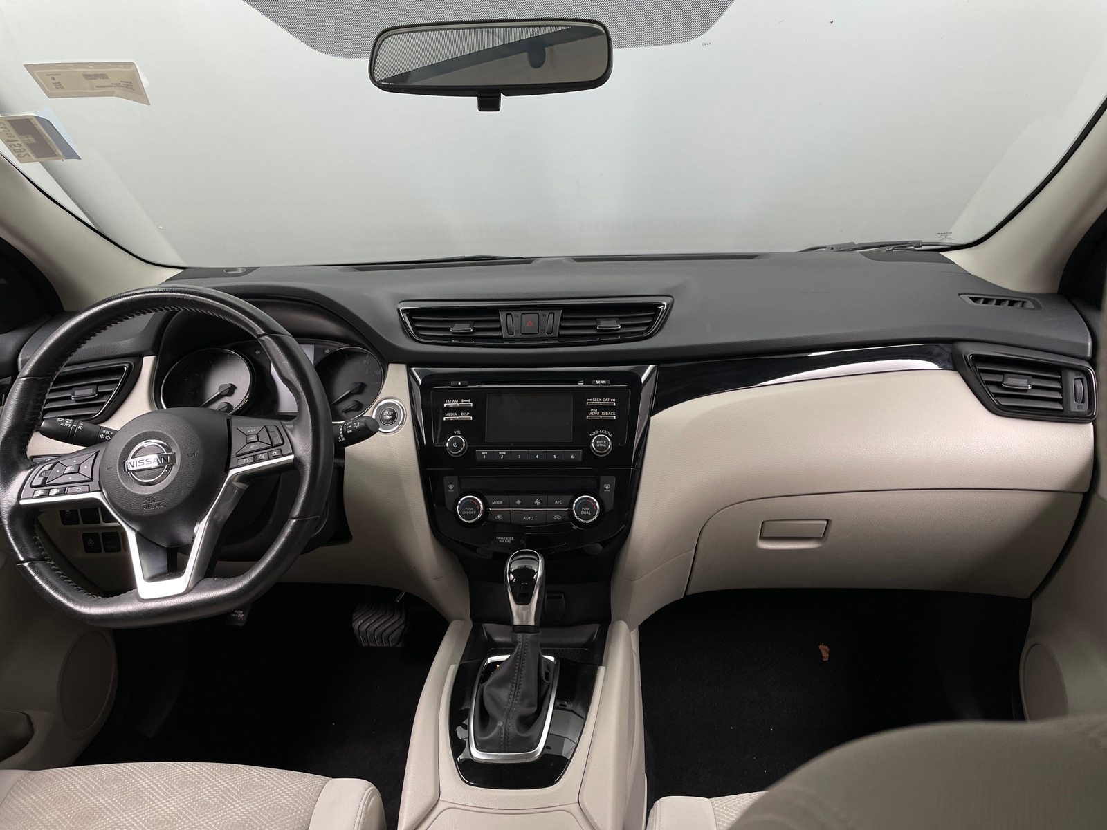 Thumbnail: 2018 Nissan Rogue Sport - 3